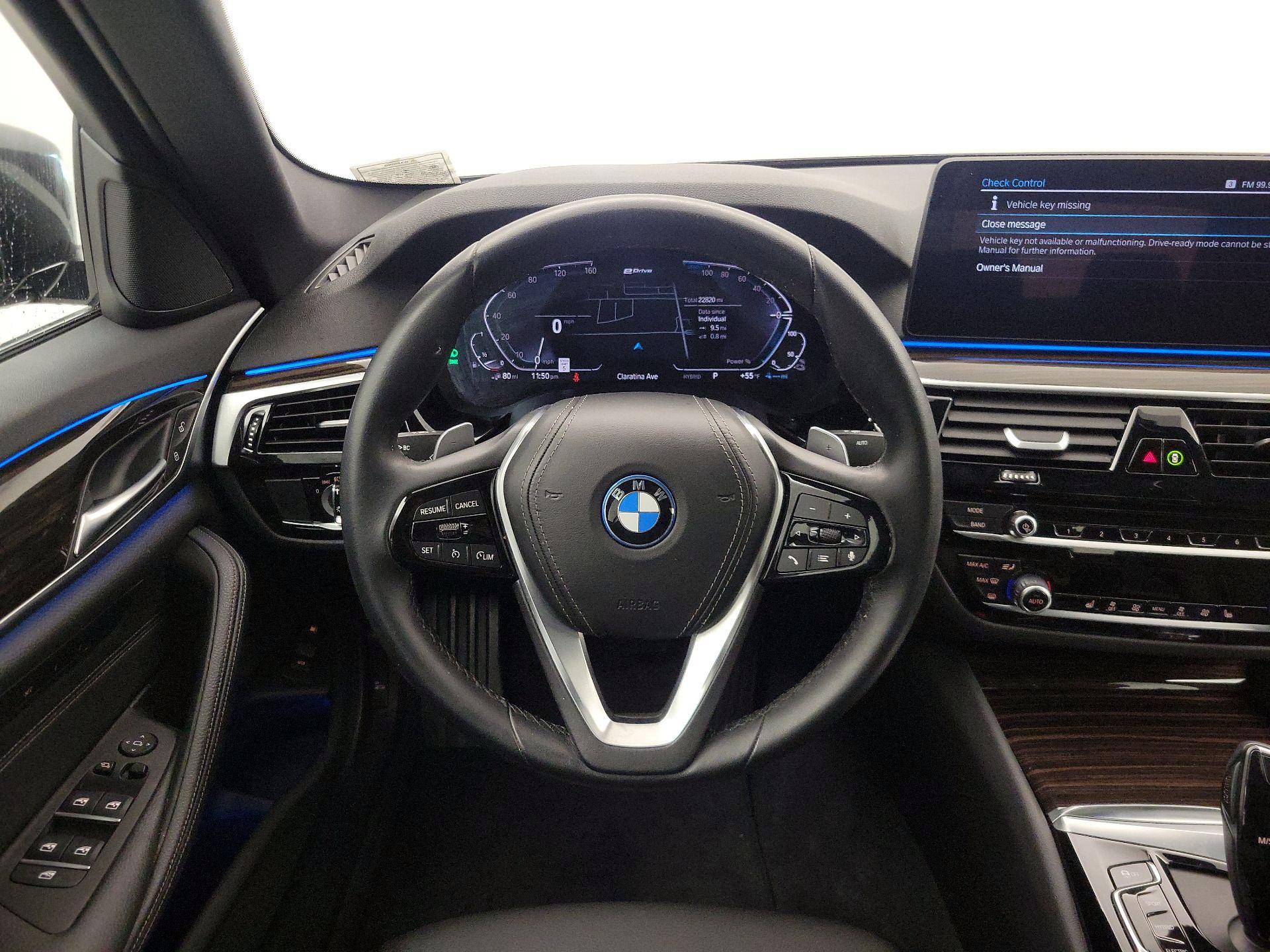 Thumbnail: 2023 BMW 5 Series - 10