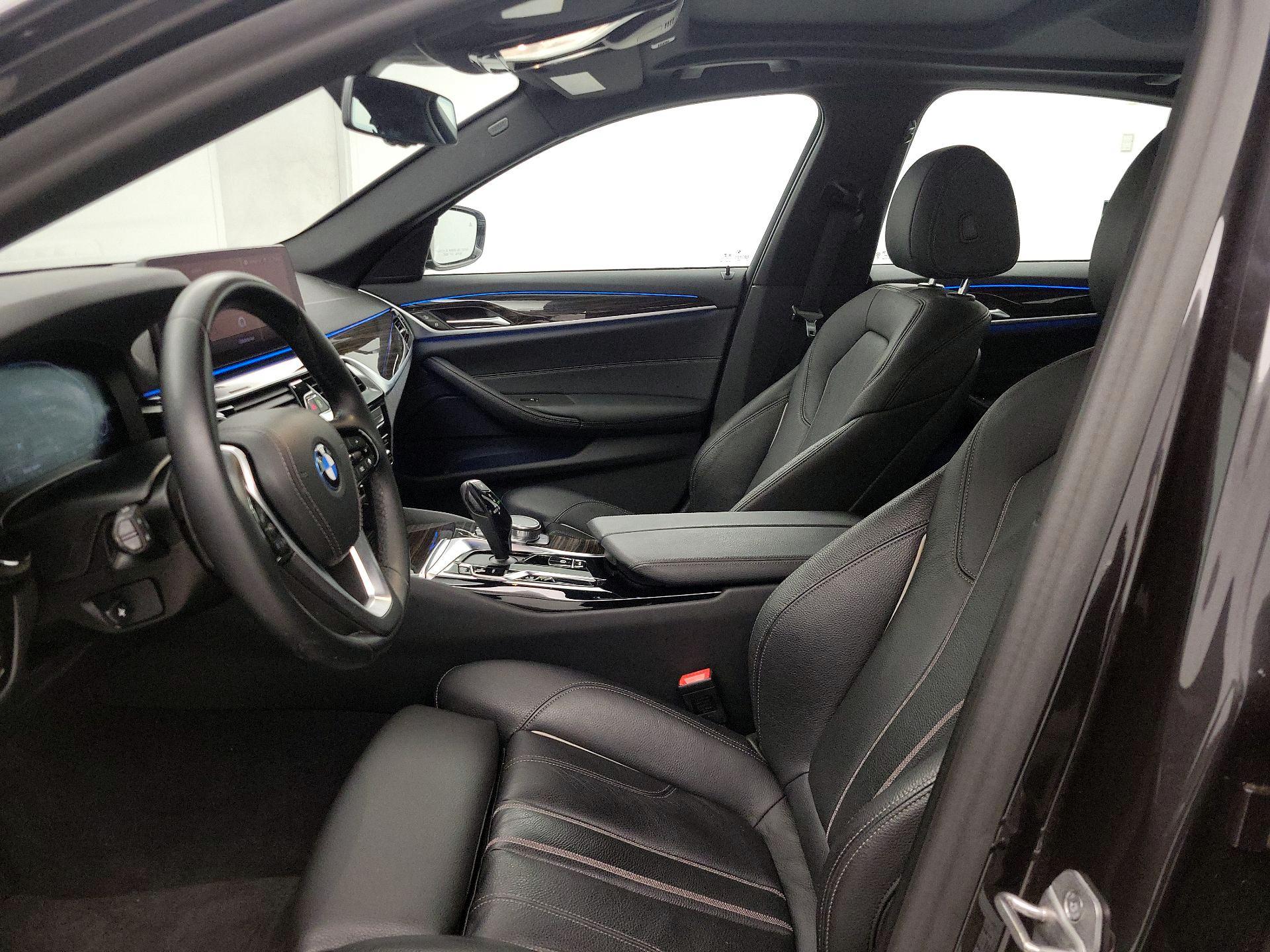 Thumbnail: 2023 BMW 5 Series - 11