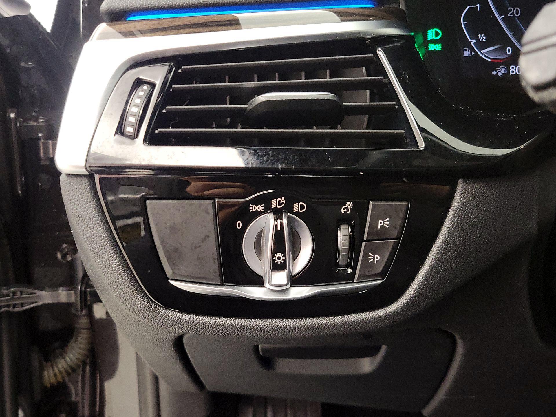 Thumbnail: 2023 BMW 5 Series - 13