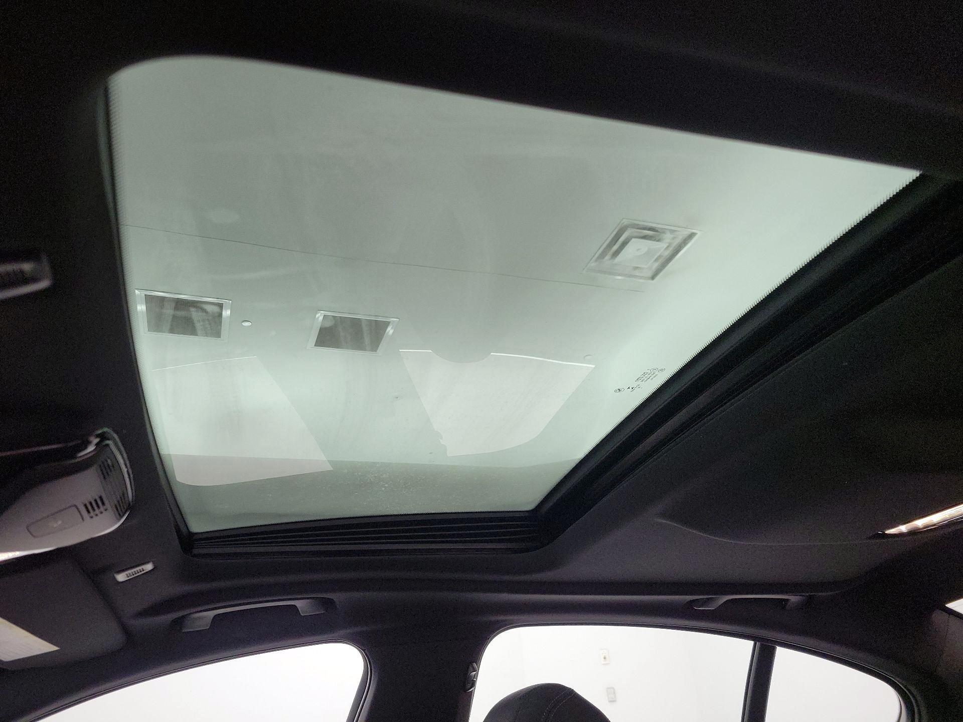 Thumbnail: 2023 BMW 5 Series - 20