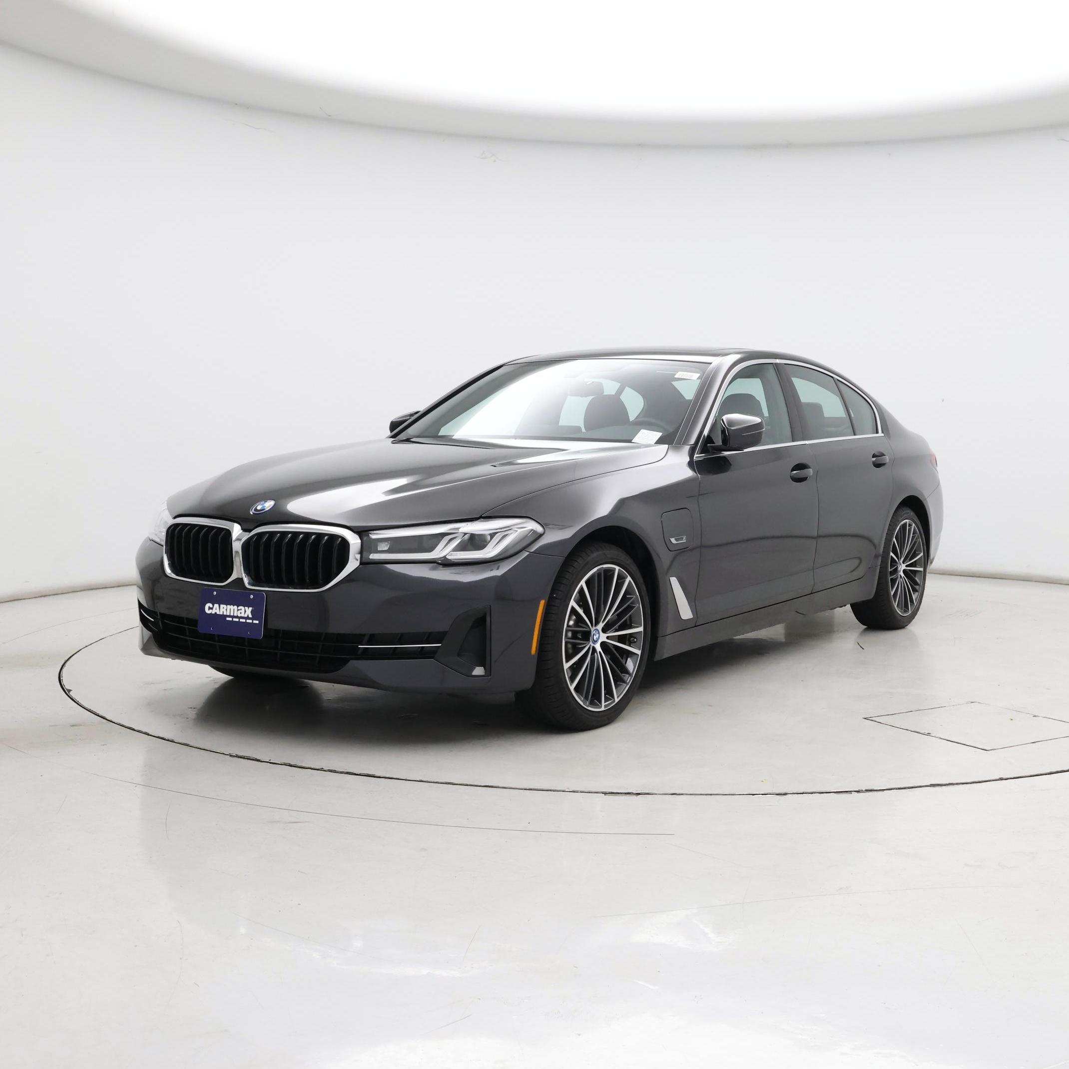 Thumbnail: 2023 BMW 5 Series - 4