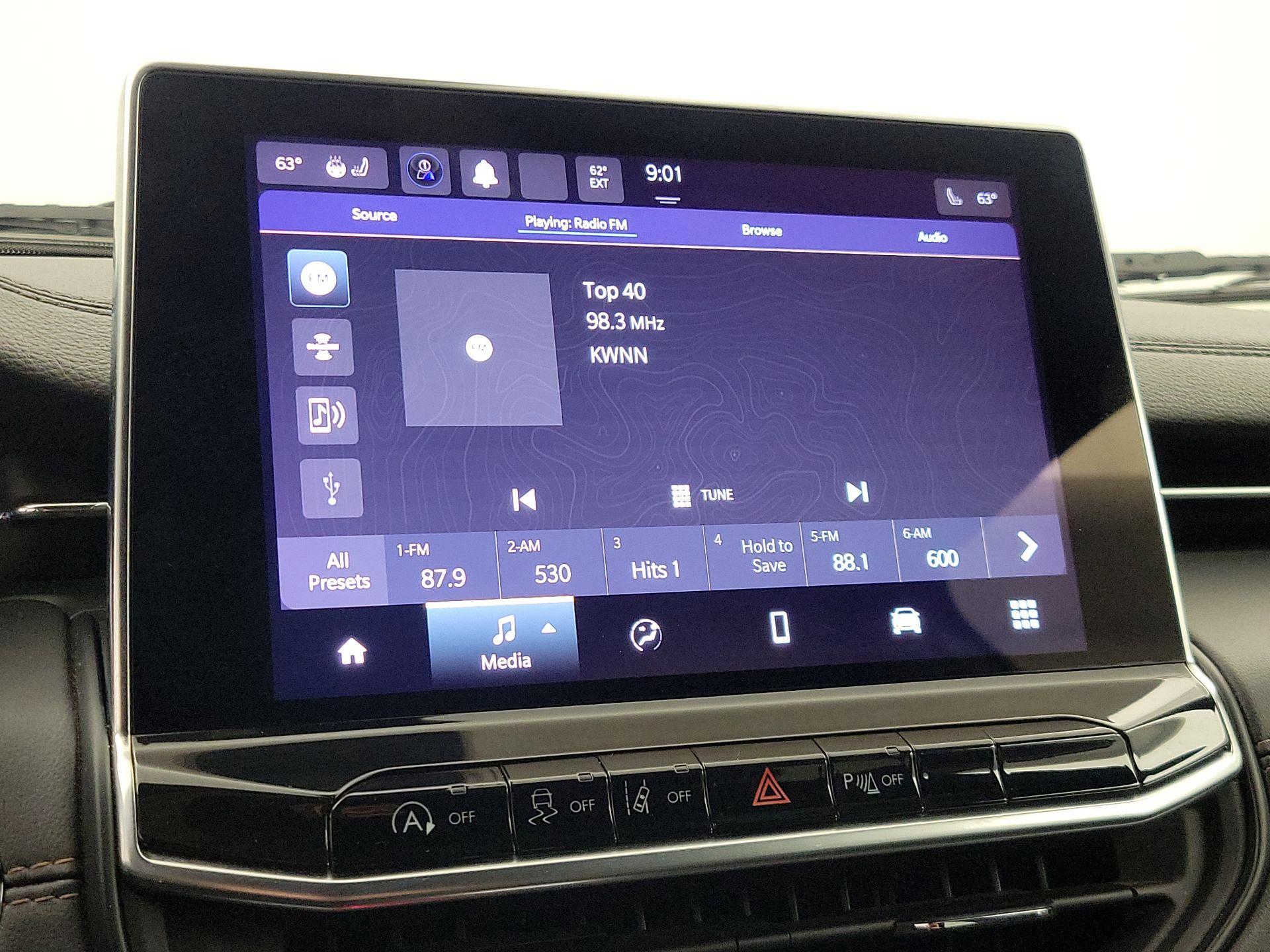 Thumbnail: 2023 Jeep Compass - 15