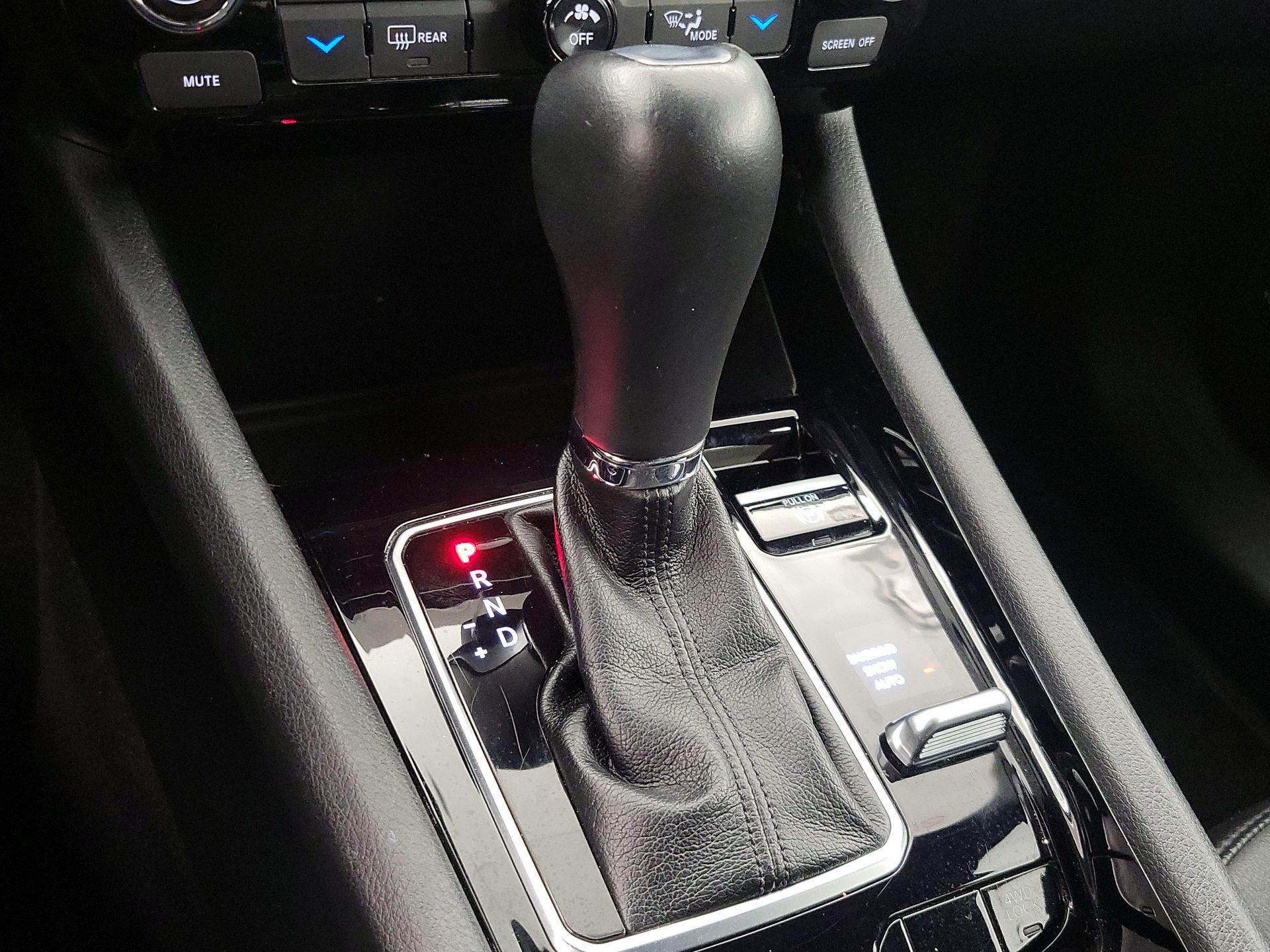 Thumbnail: 2023 Jeep Compass - 17