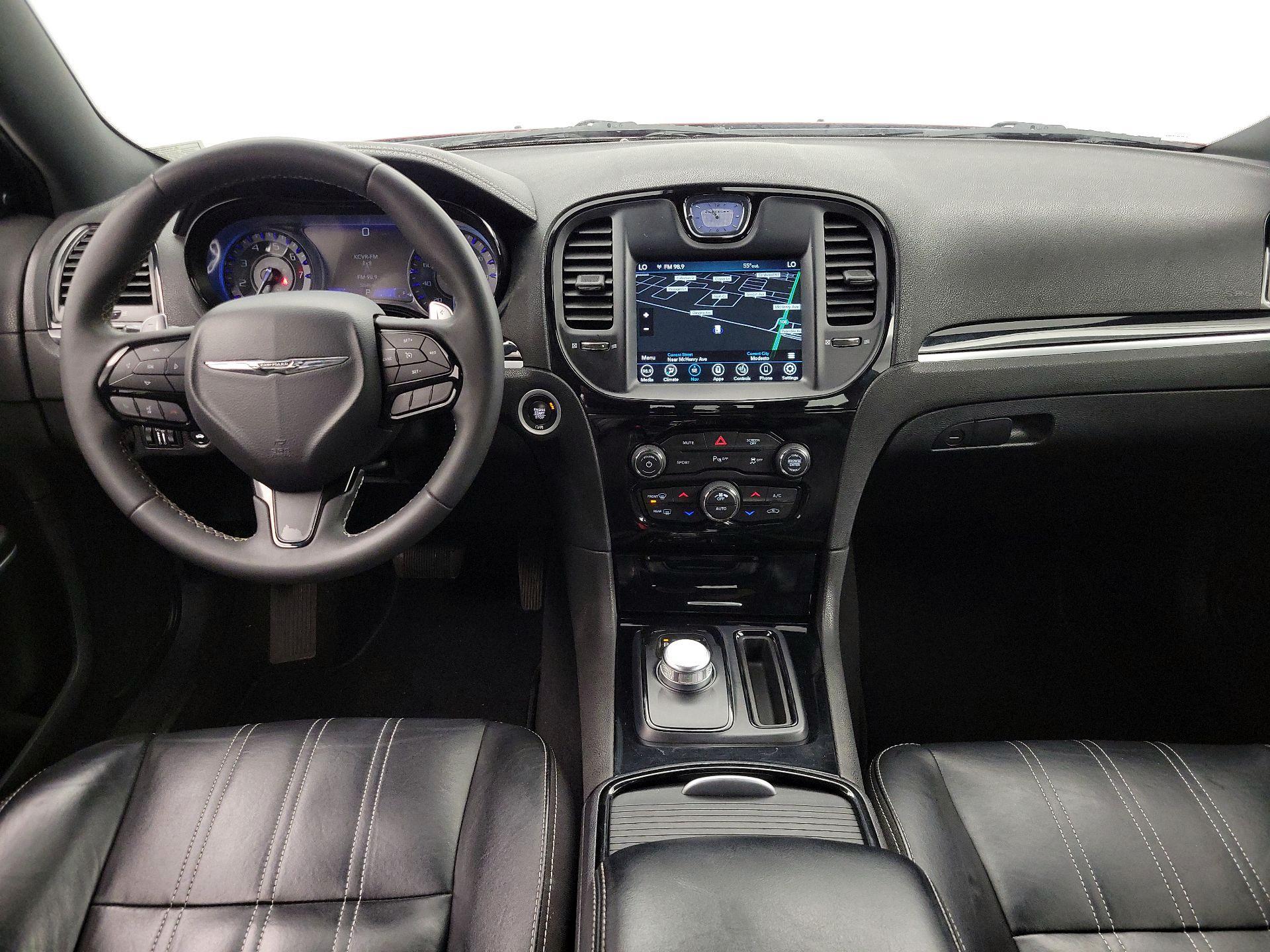 Thumbnail: 2023 Chrysler 300 - 9