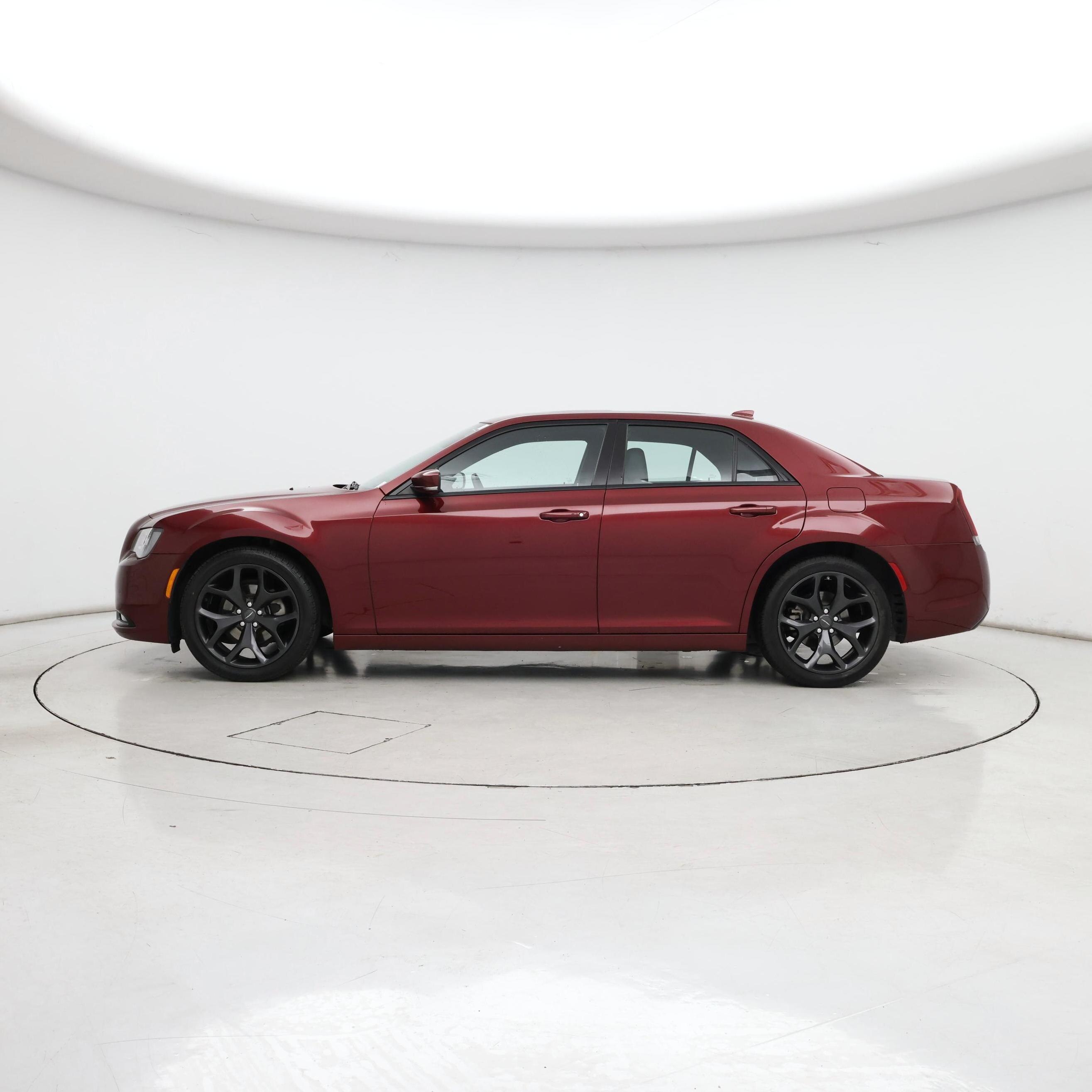 Thumbnail: 2023 Chrysler 300 - 3