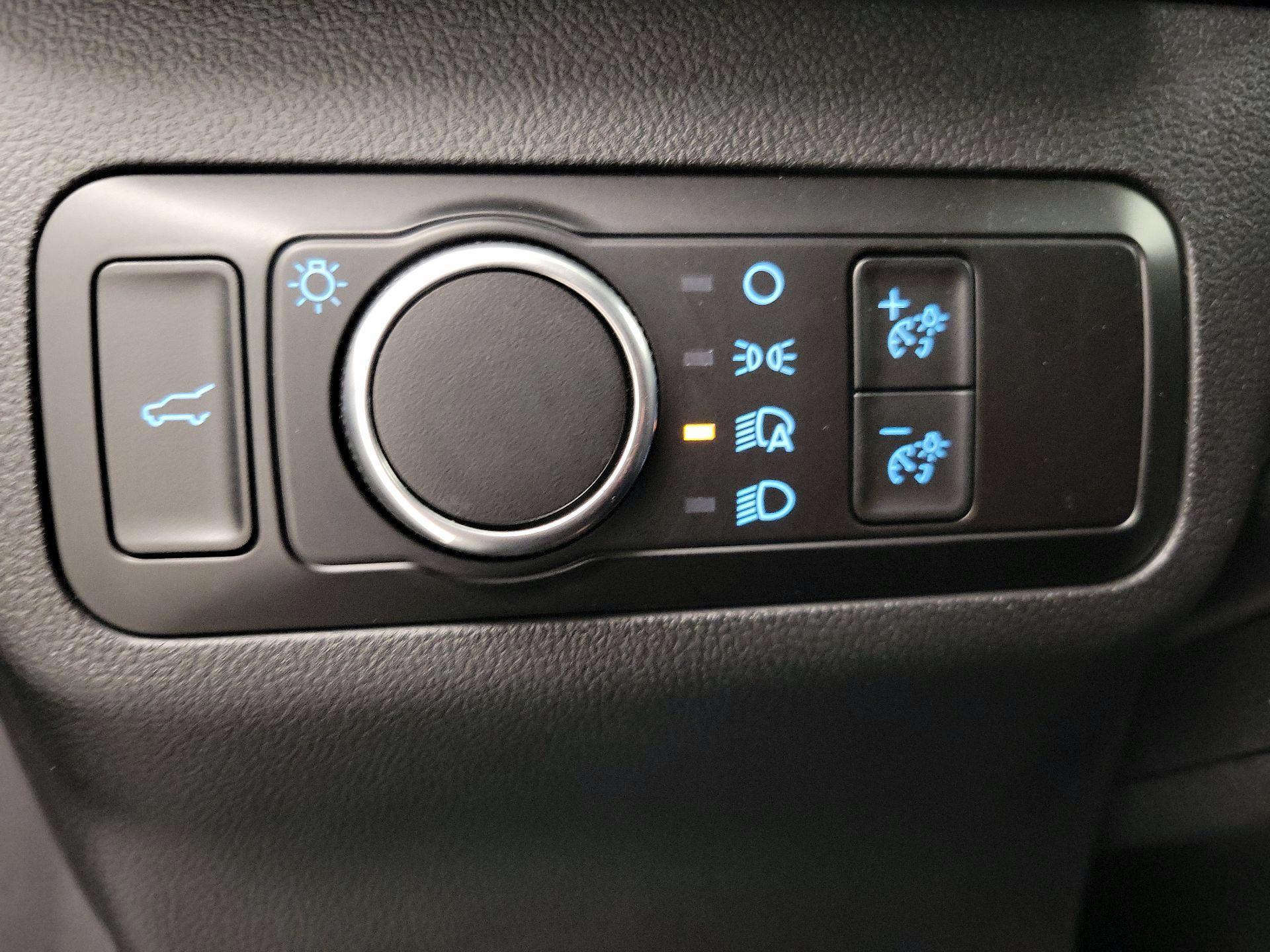 Thumbnail: 2023 Ford Escape - 13