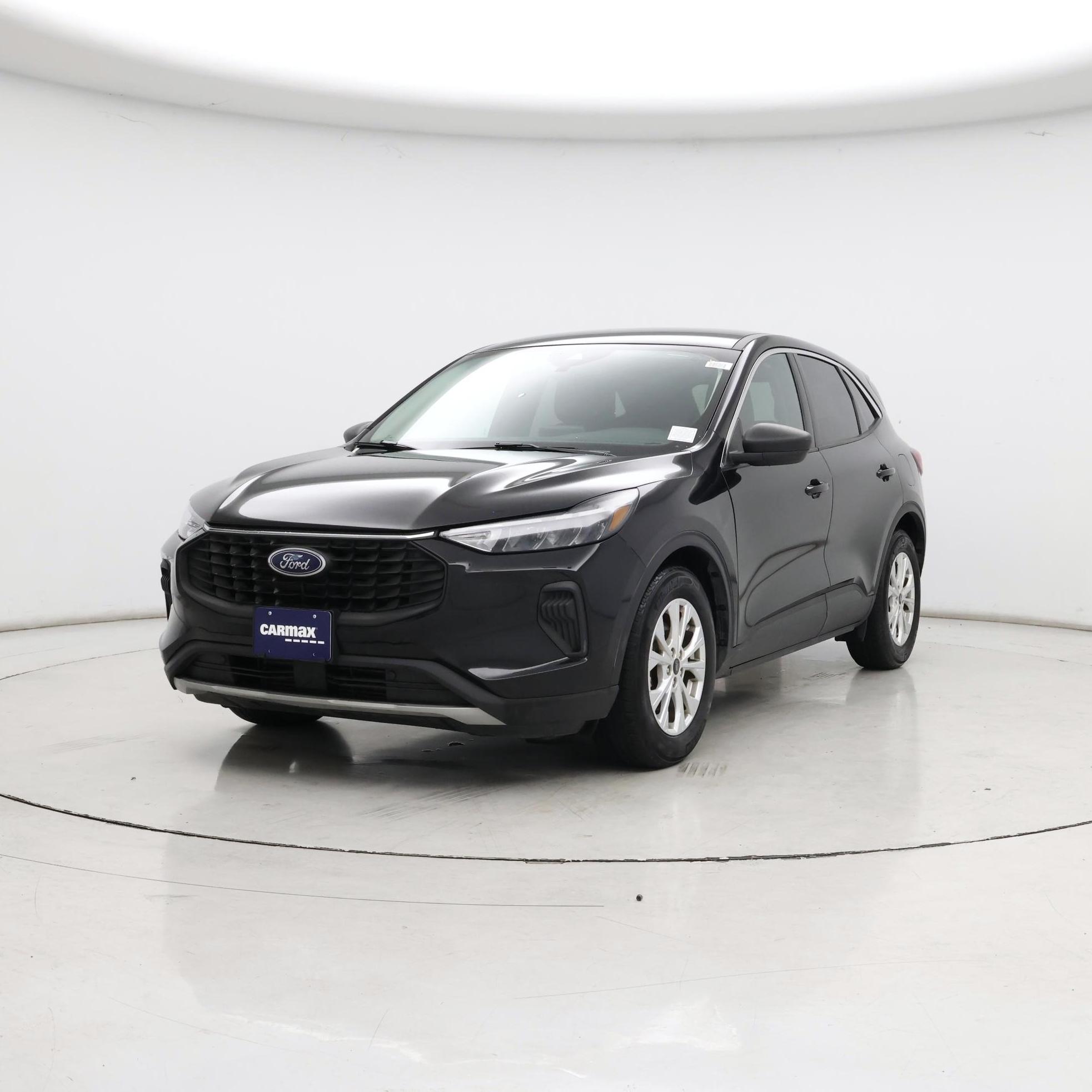 Thumbnail: 2023 Ford Escape - 4