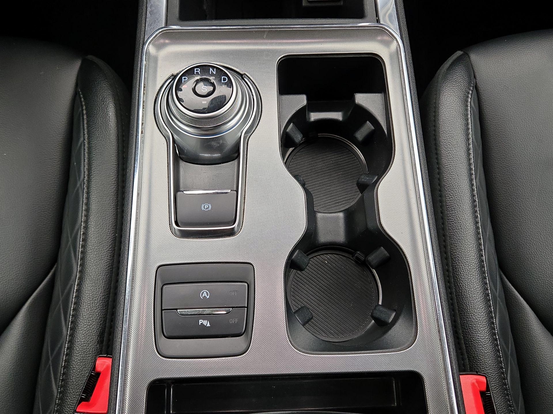 Thumbnail: 2024 Ford Edge - 17