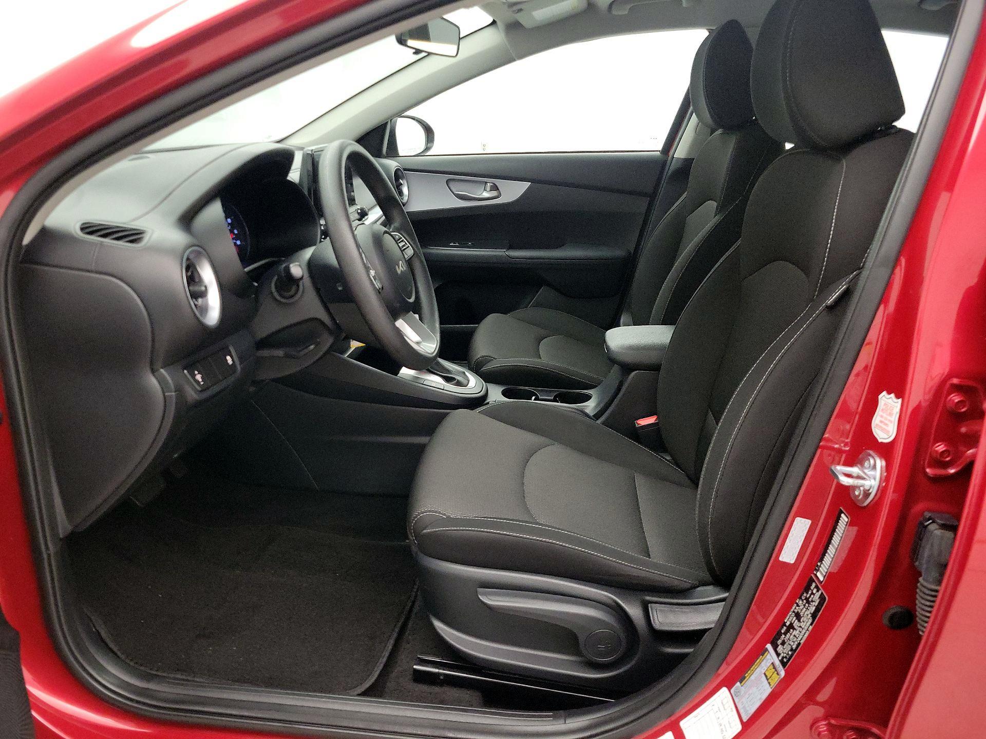 Thumbnail: 2024 Kia Forte - 11