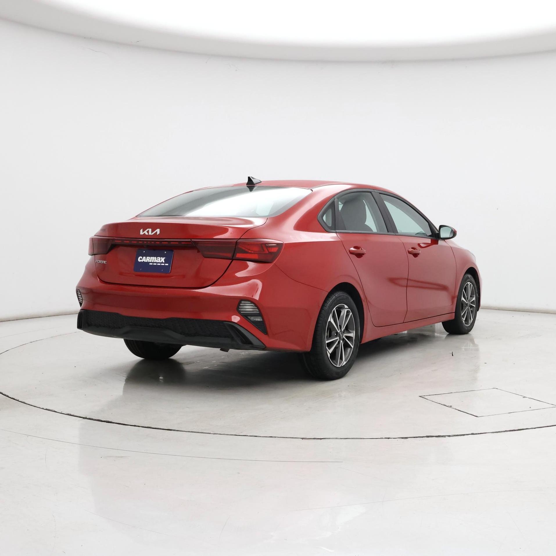 Thumbnail: 2024 Kia Forte - 8