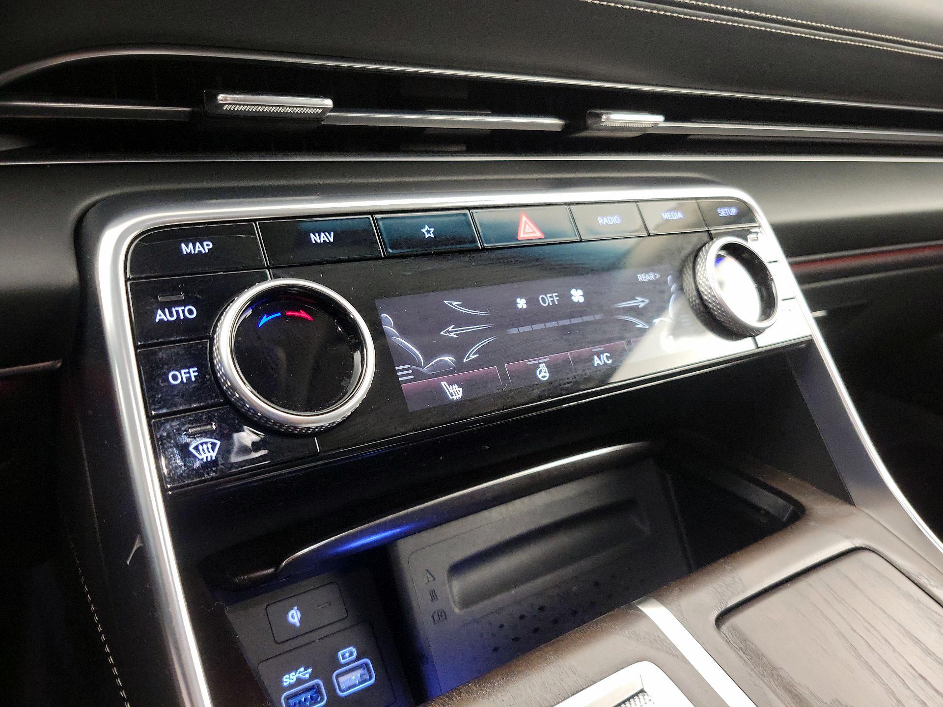 Thumbnail: 2024 Genesis GV80 - 17