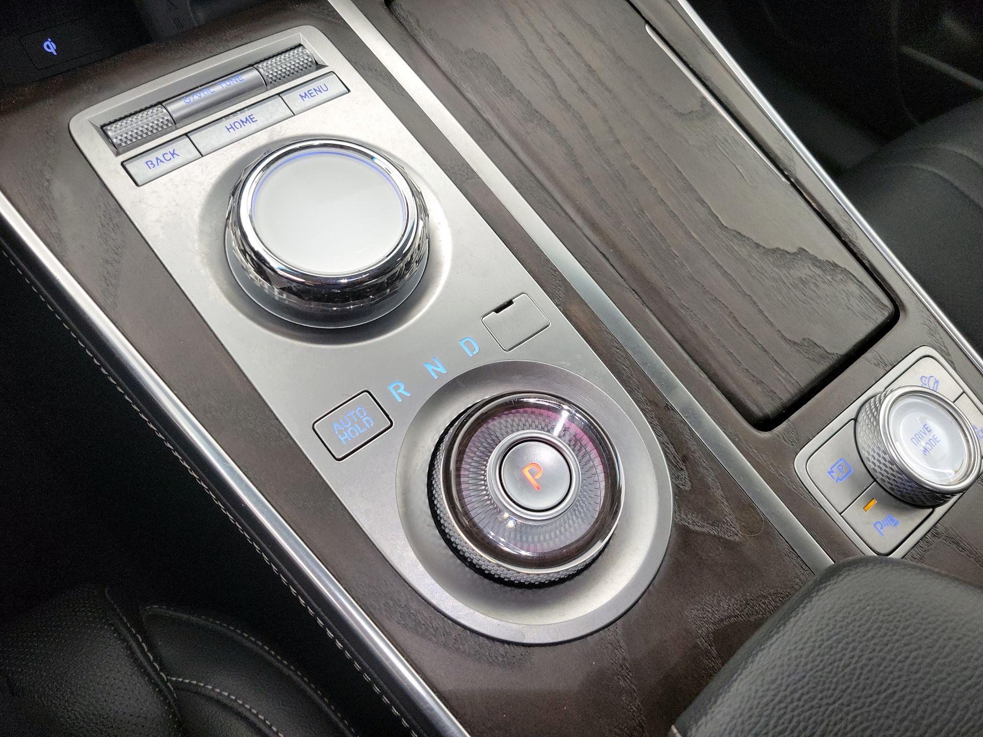 Thumbnail: 2024 Genesis GV80 - 18