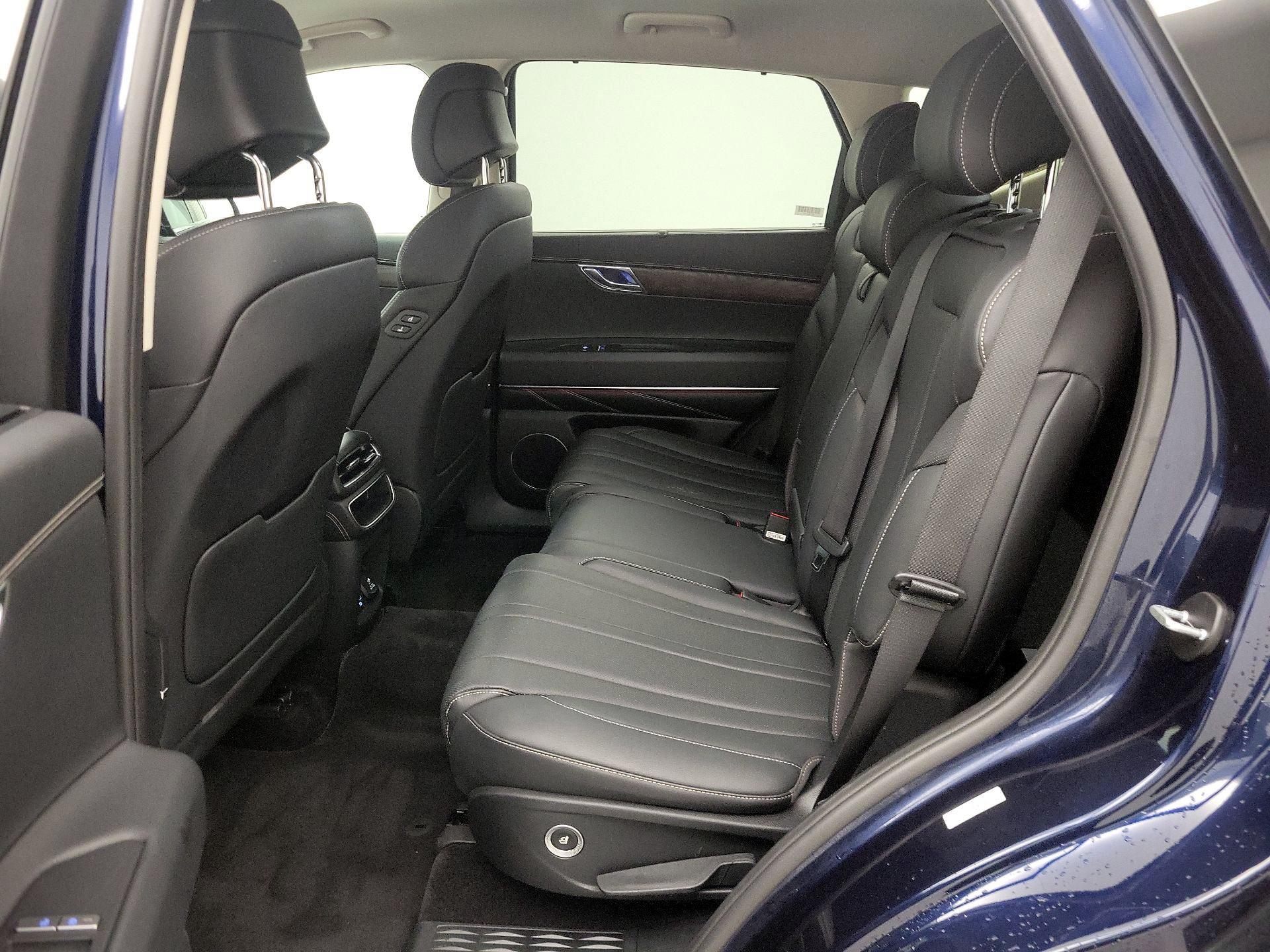 Thumbnail: 2024 Genesis GV80 - 19