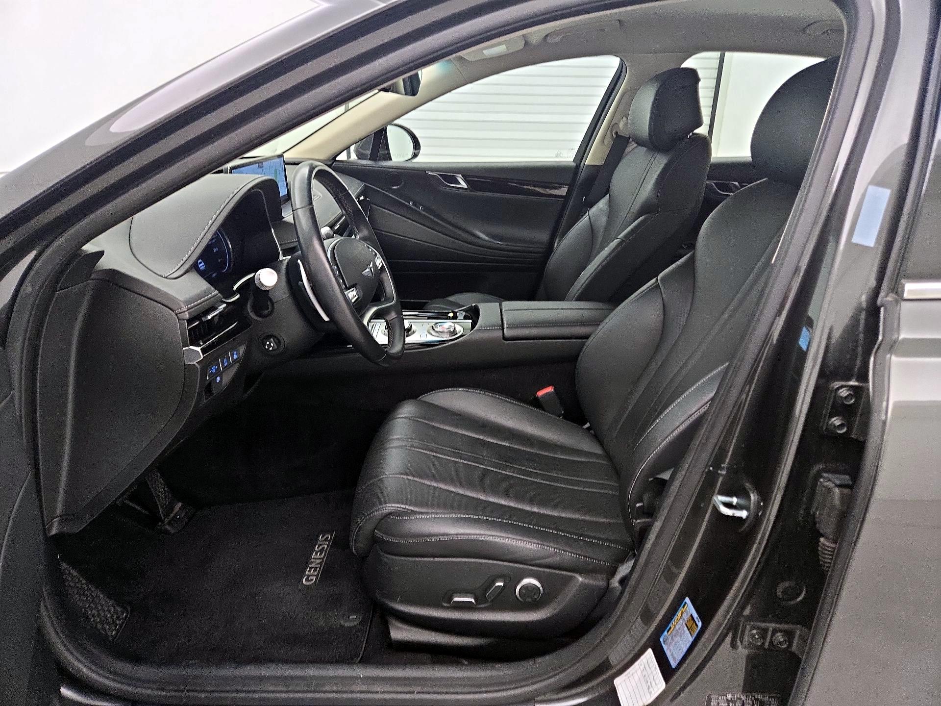 Thumbnail: 2023 Genesis G80 - 11