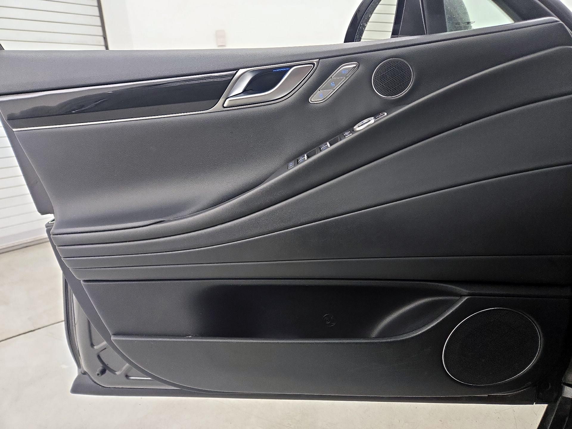 Thumbnail: 2023 Genesis G80 - 12