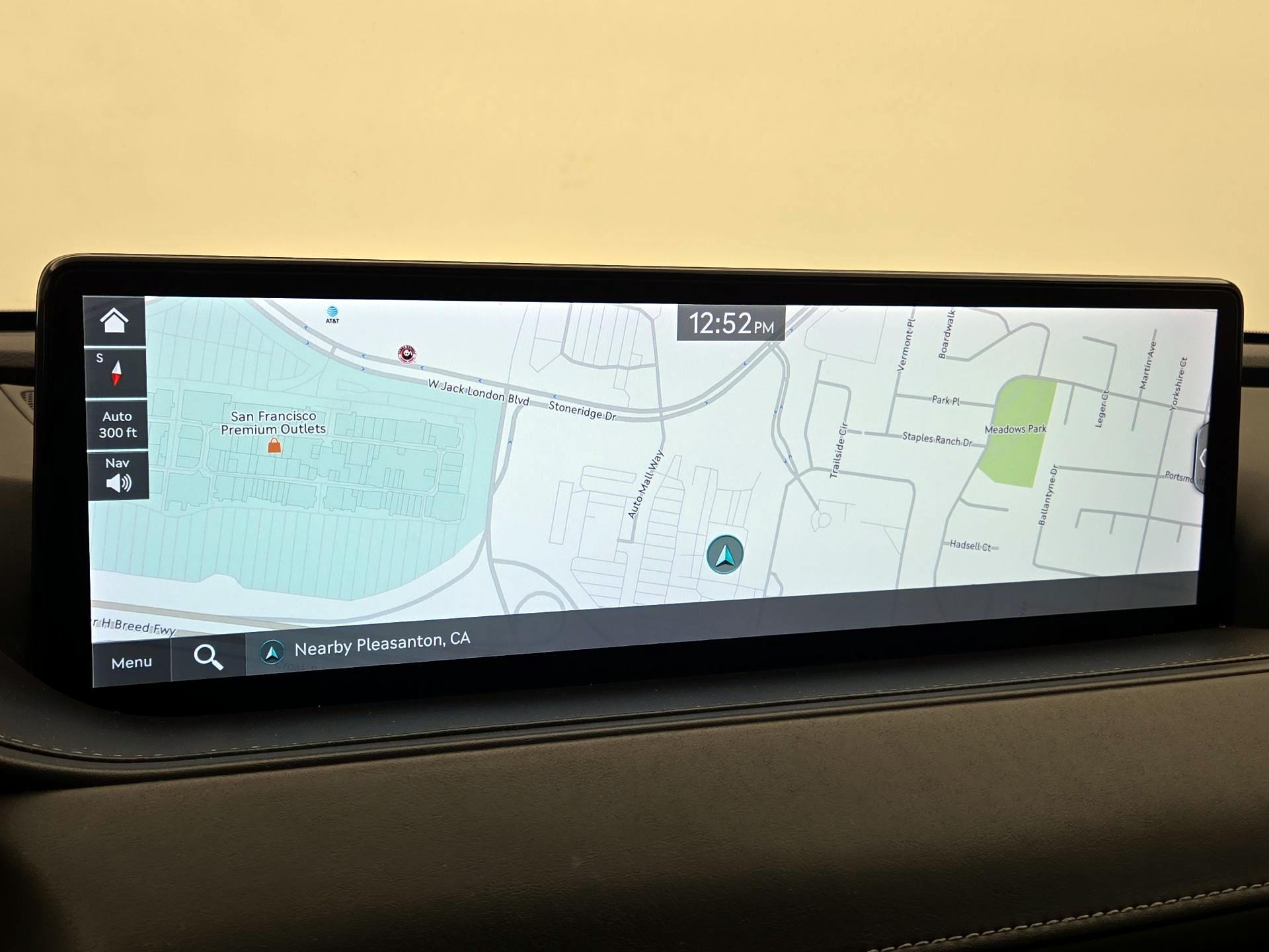 Thumbnail: 2023 Genesis G80 - 14