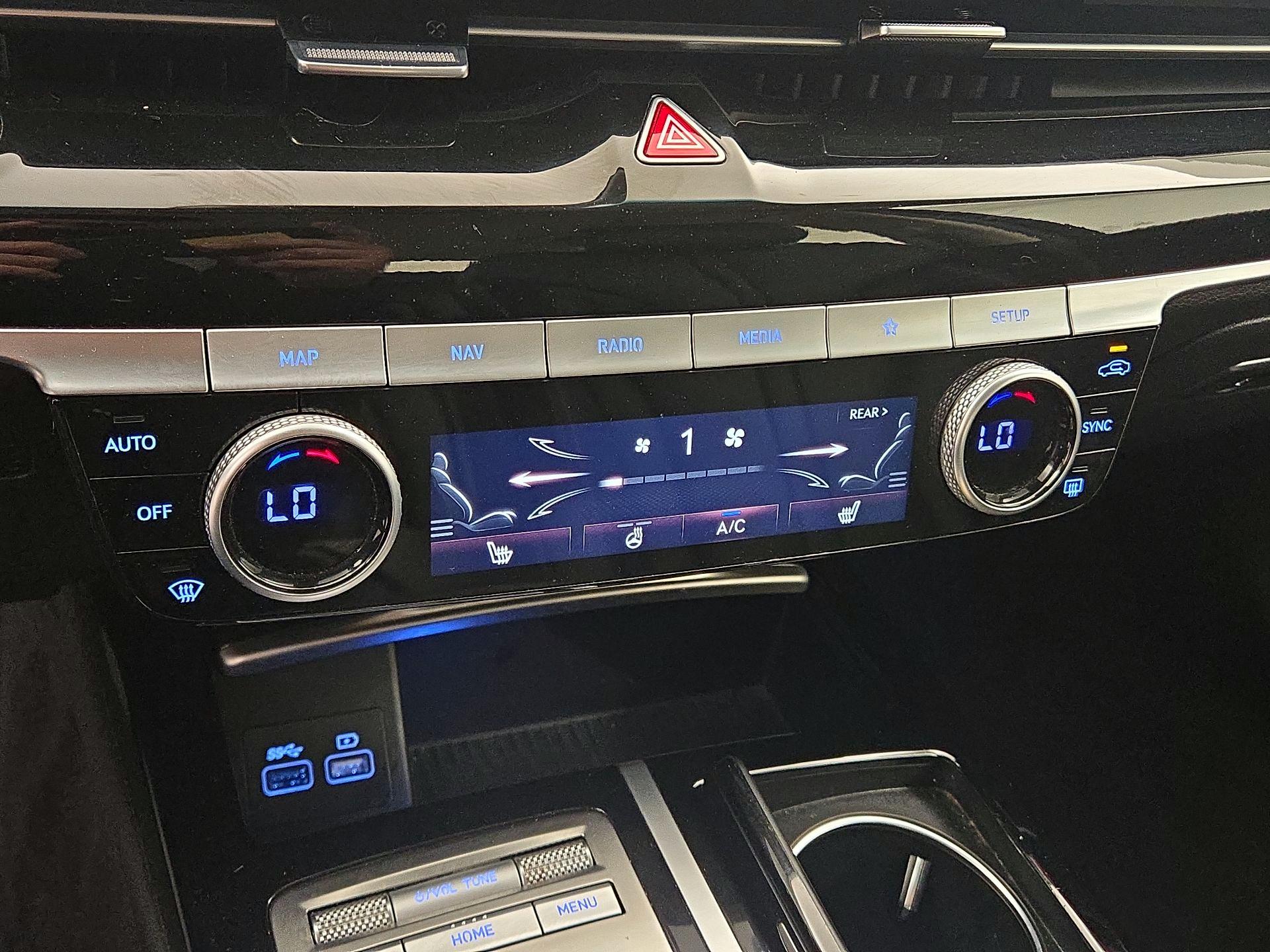 Thumbnail: 2023 Genesis G80 - 17