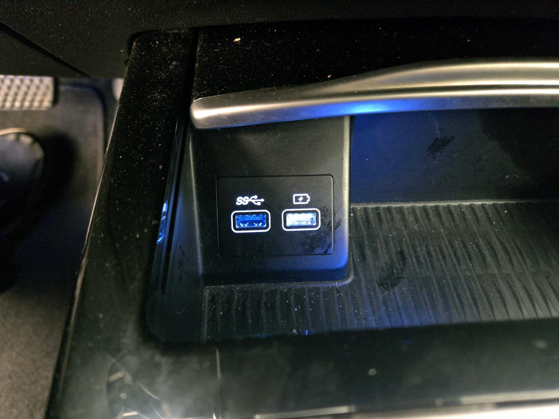 Thumbnail: 2023 Genesis G80 - 19