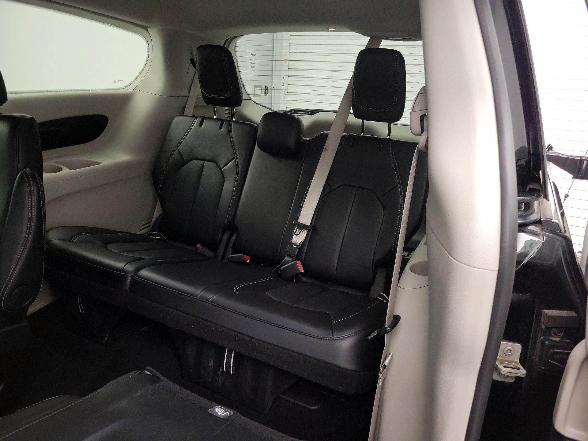 Thumbnail: 2024 Chrysler Pacifica - 20