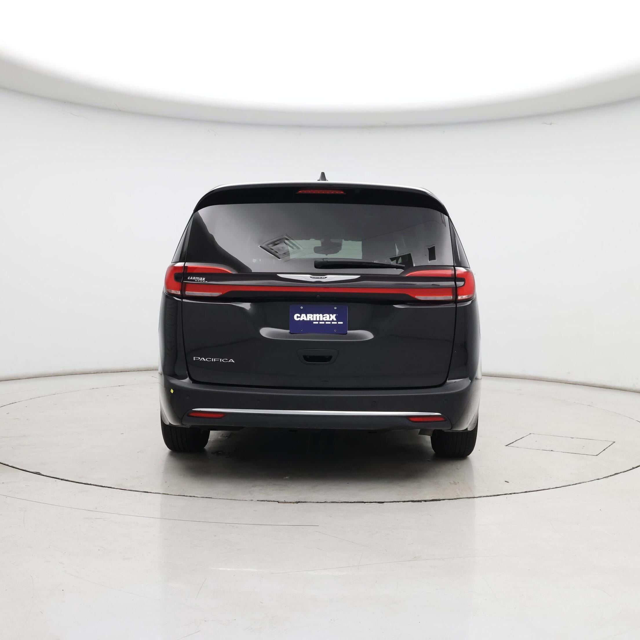 Thumbnail: 2024 Chrysler Pacifica - 6