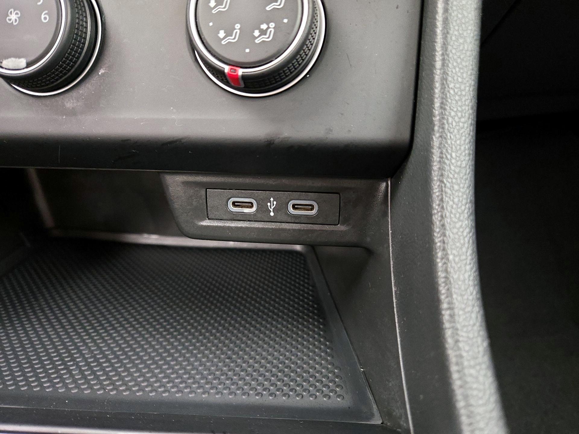 Thumbnail: 2024 Volkswagen Jetta - 18