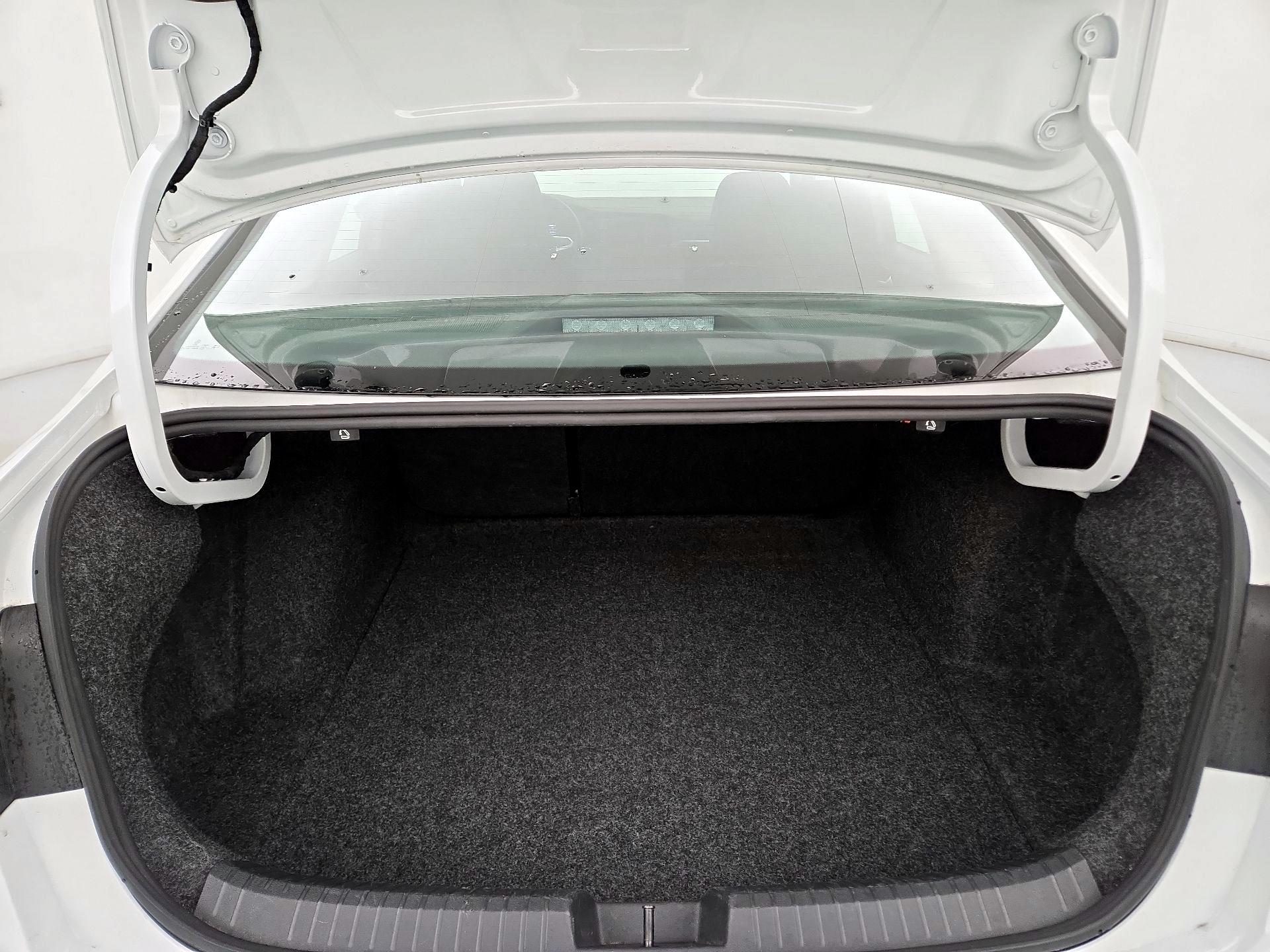 Thumbnail: 2024 Volkswagen Jetta - 20