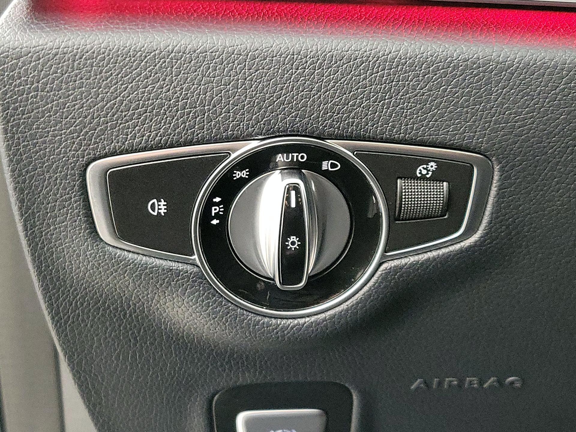 Thumbnail: 2021 Mercedes-Benz E-Class - 13