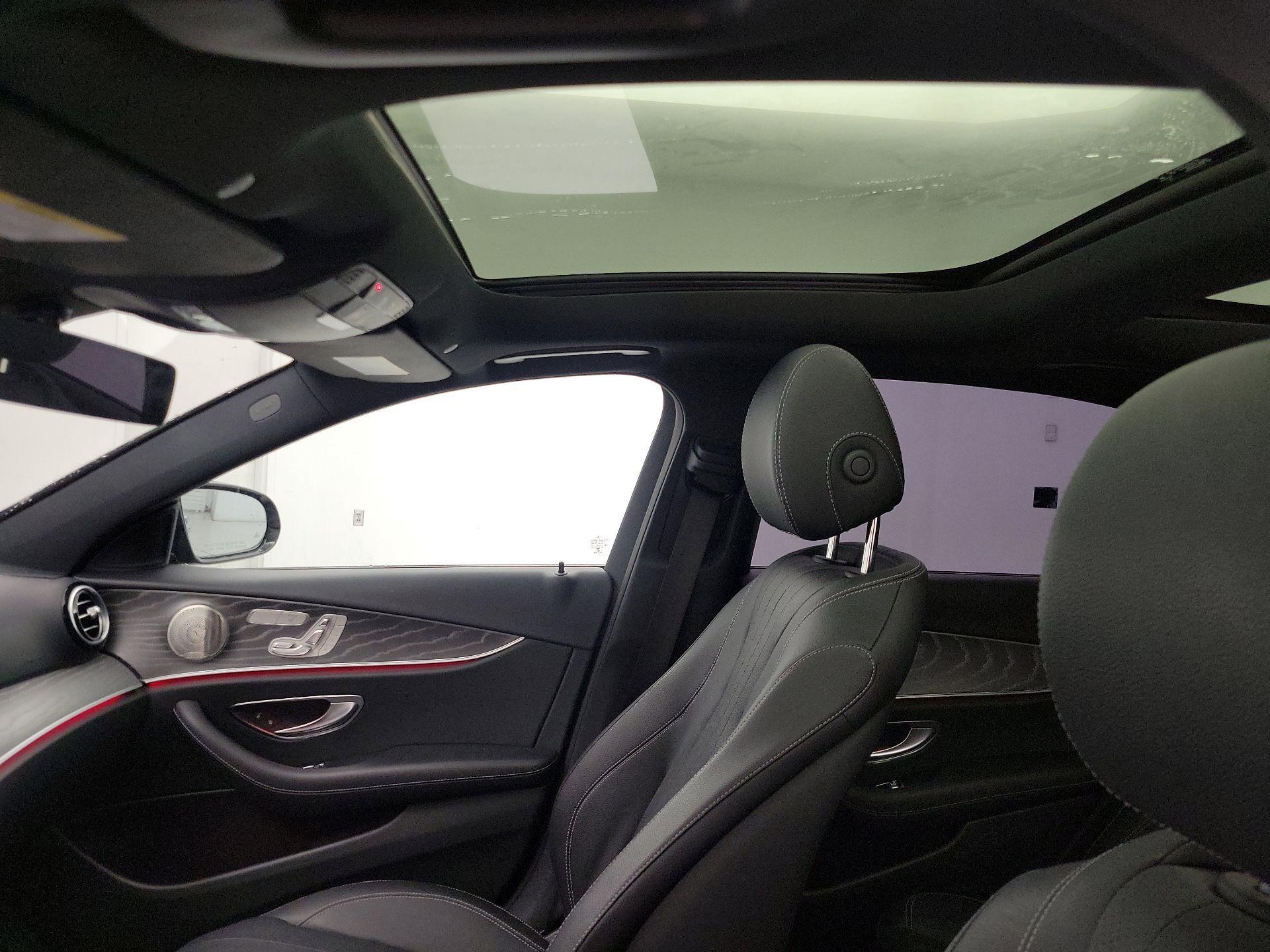 Thumbnail: 2021 Mercedes-Benz E-Class - 20