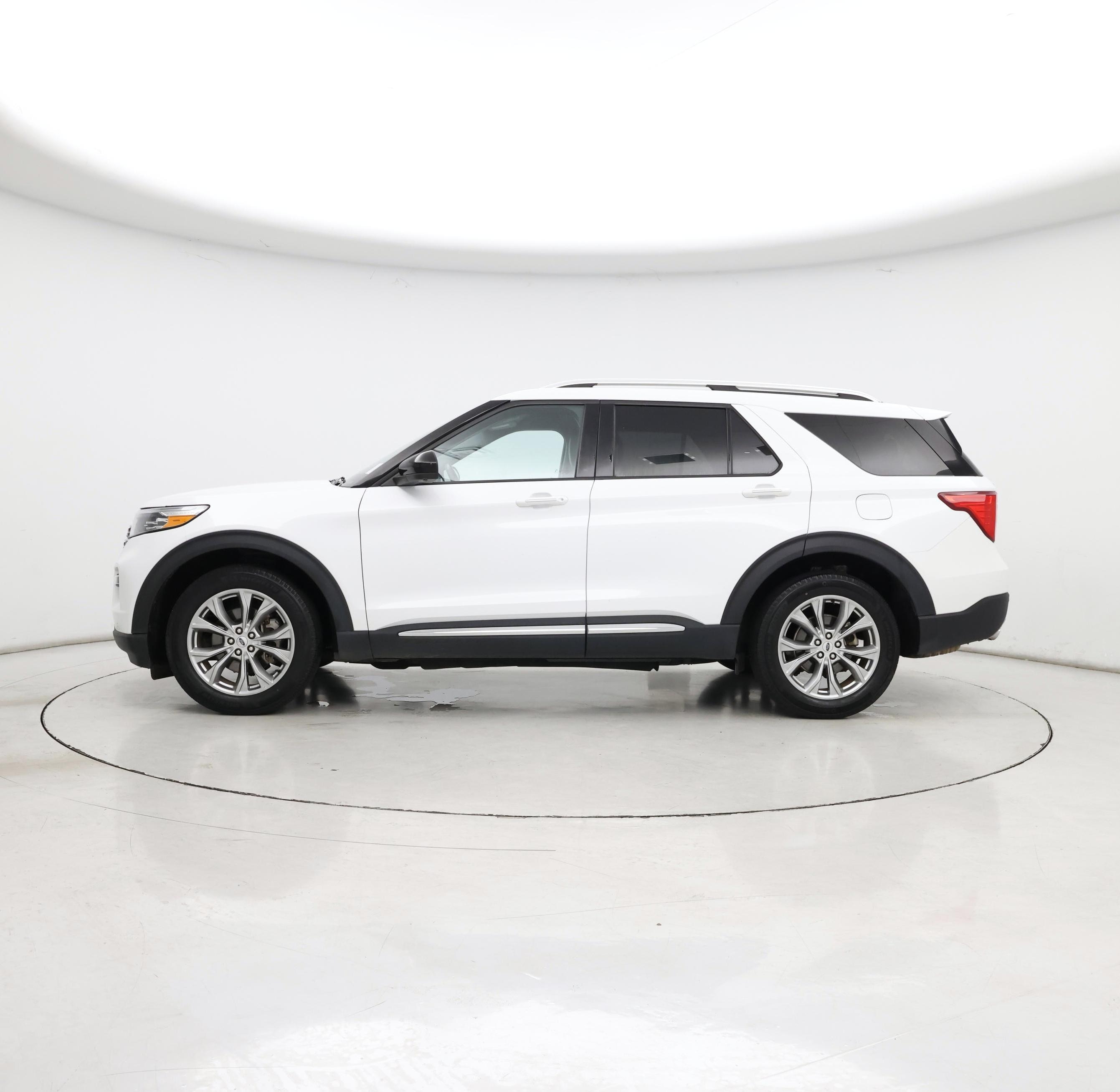 Thumbnail: 2023 Ford Explorer - 3