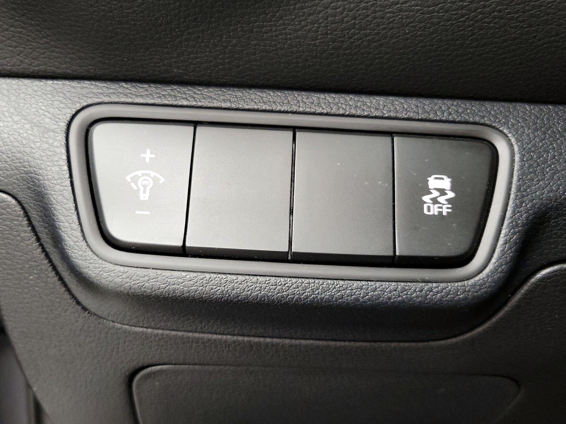 Thumbnail: 2024 Kia Forte - 13