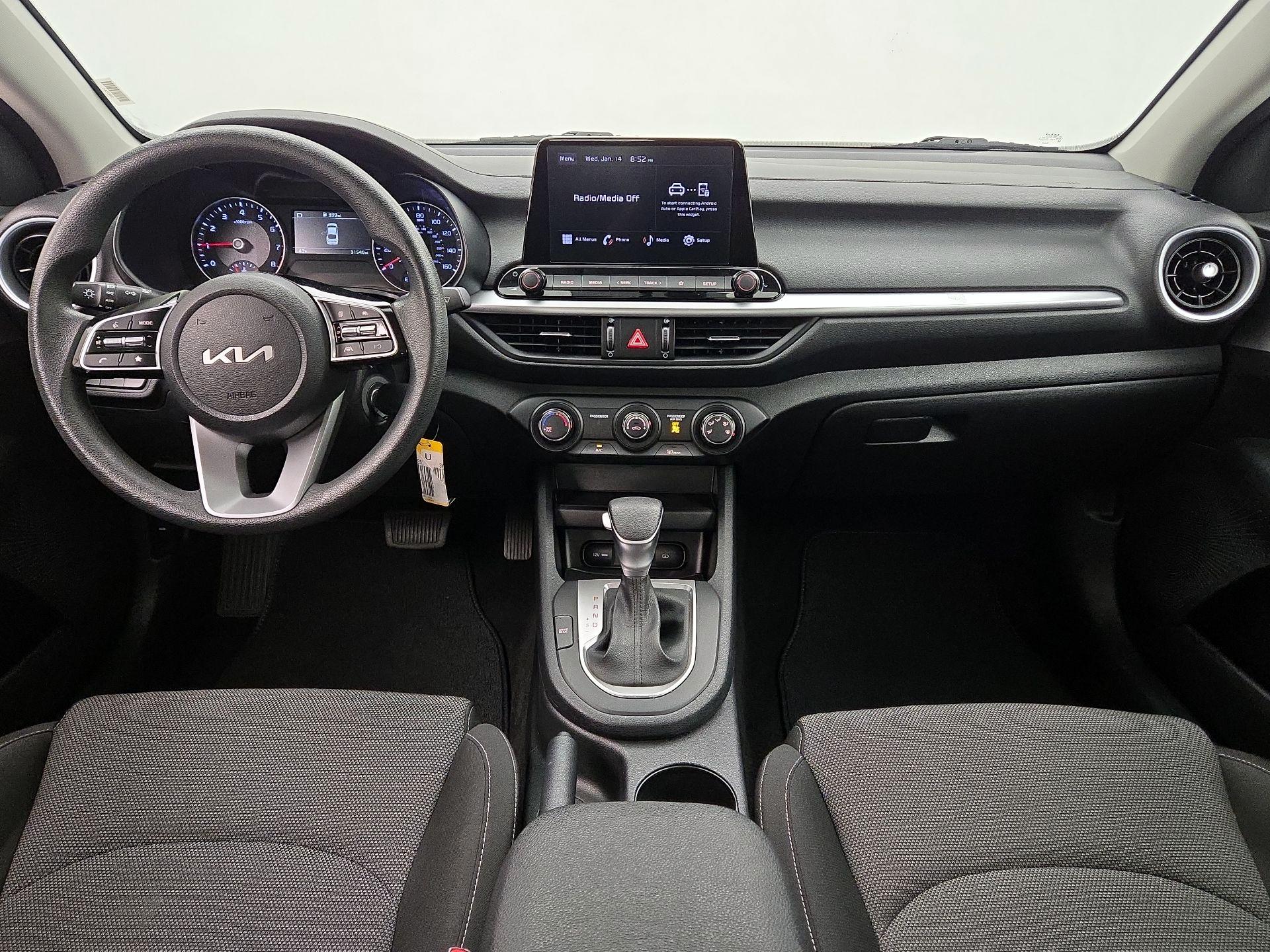 Thumbnail: 2024 Kia Forte - 9