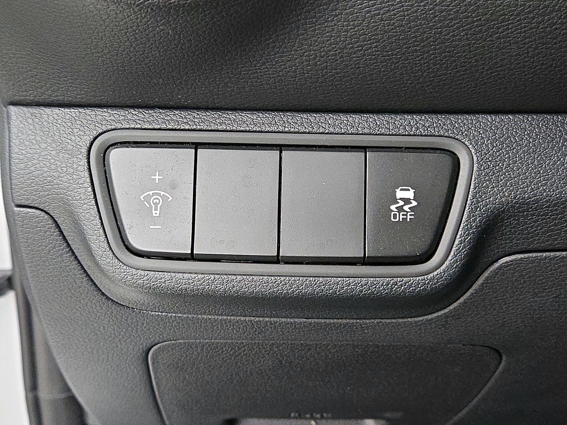 Thumbnail: 2024 Kia Forte - 13