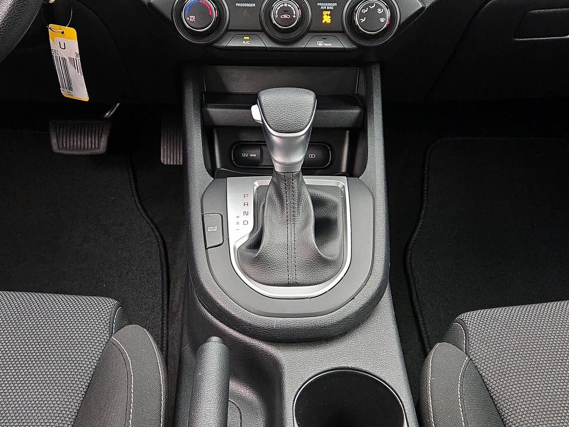 Thumbnail: 2024 Kia Forte - 17