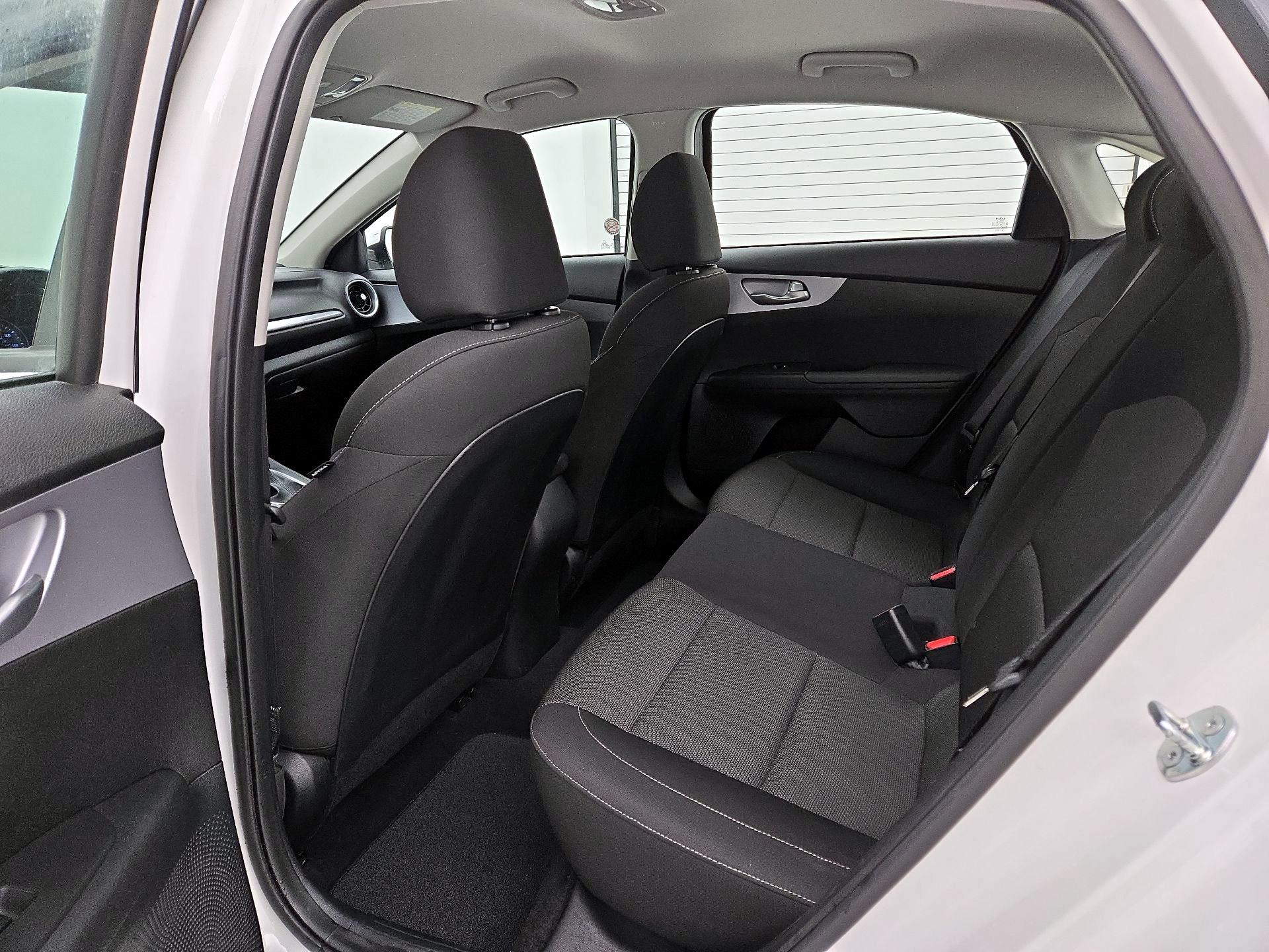 Thumbnail: 2024 Kia Forte - 18