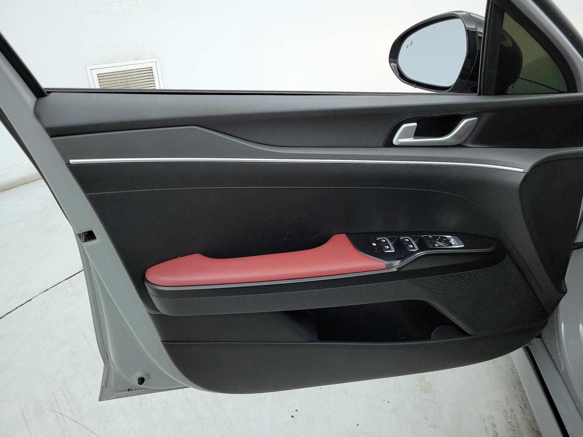 Thumbnail: 2024 Kia K5 - 12