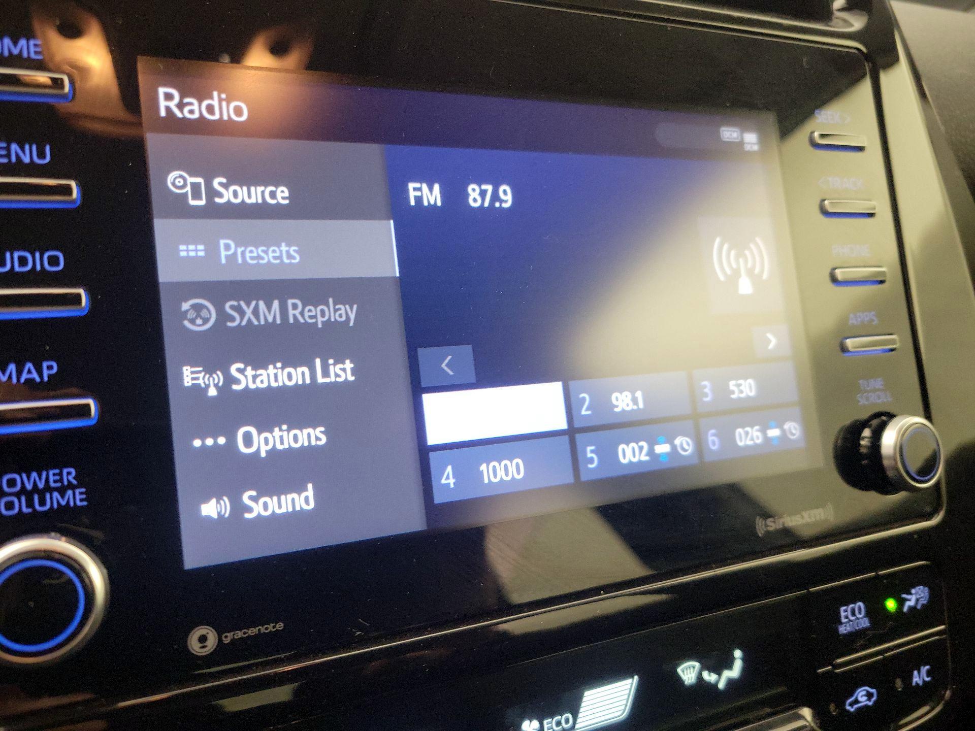 Thumbnail: 2022 Toyota Prius - 15