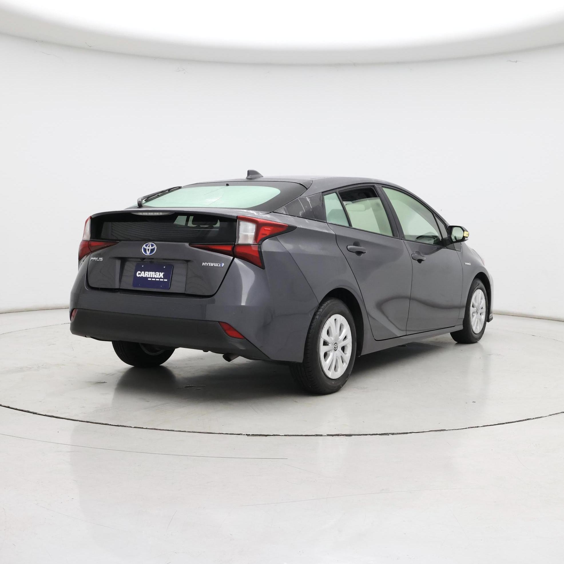 Thumbnail: 2022 Toyota Prius - 8