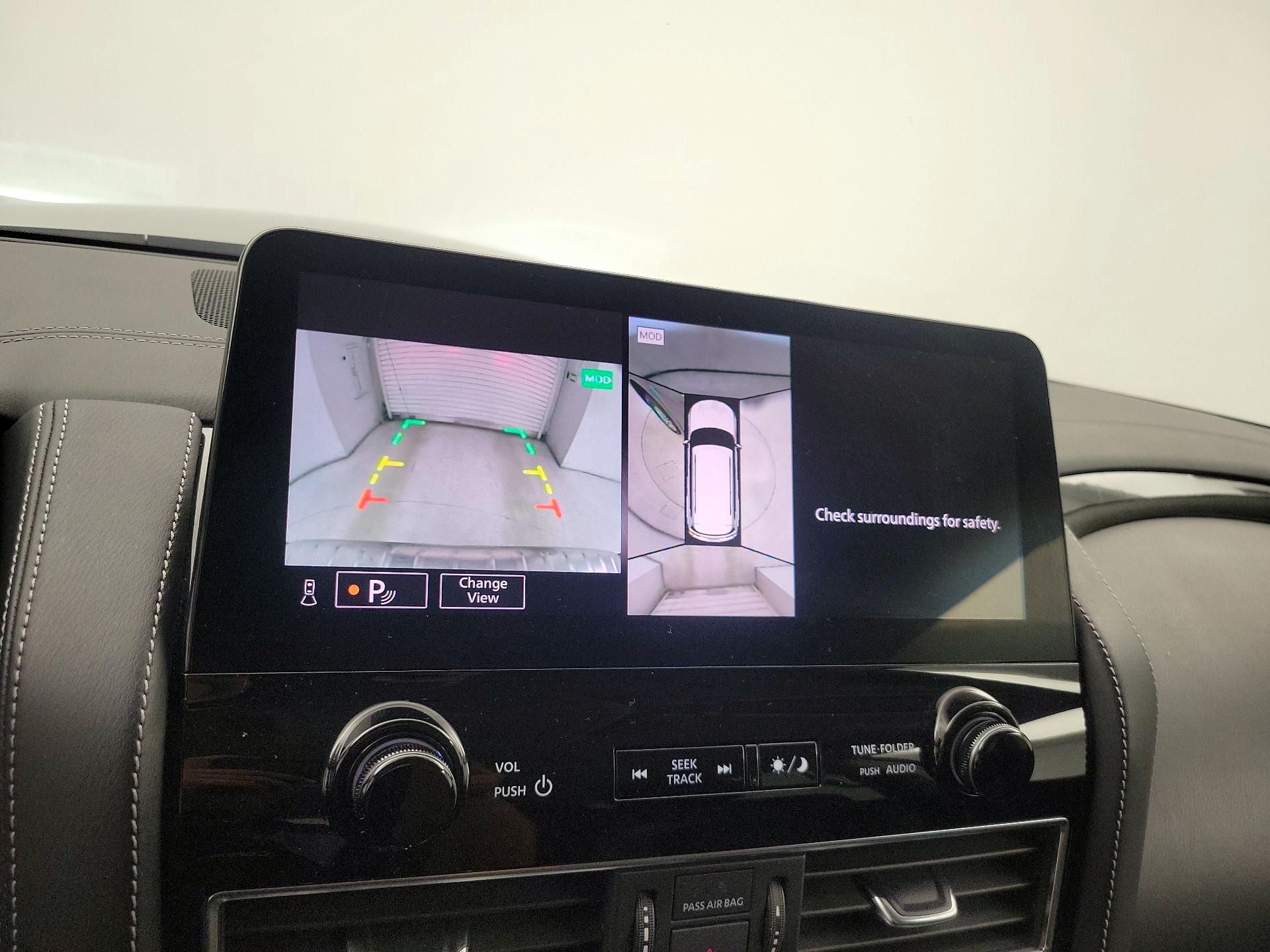 Thumbnail: 2024 INFINITI QX80 - 15