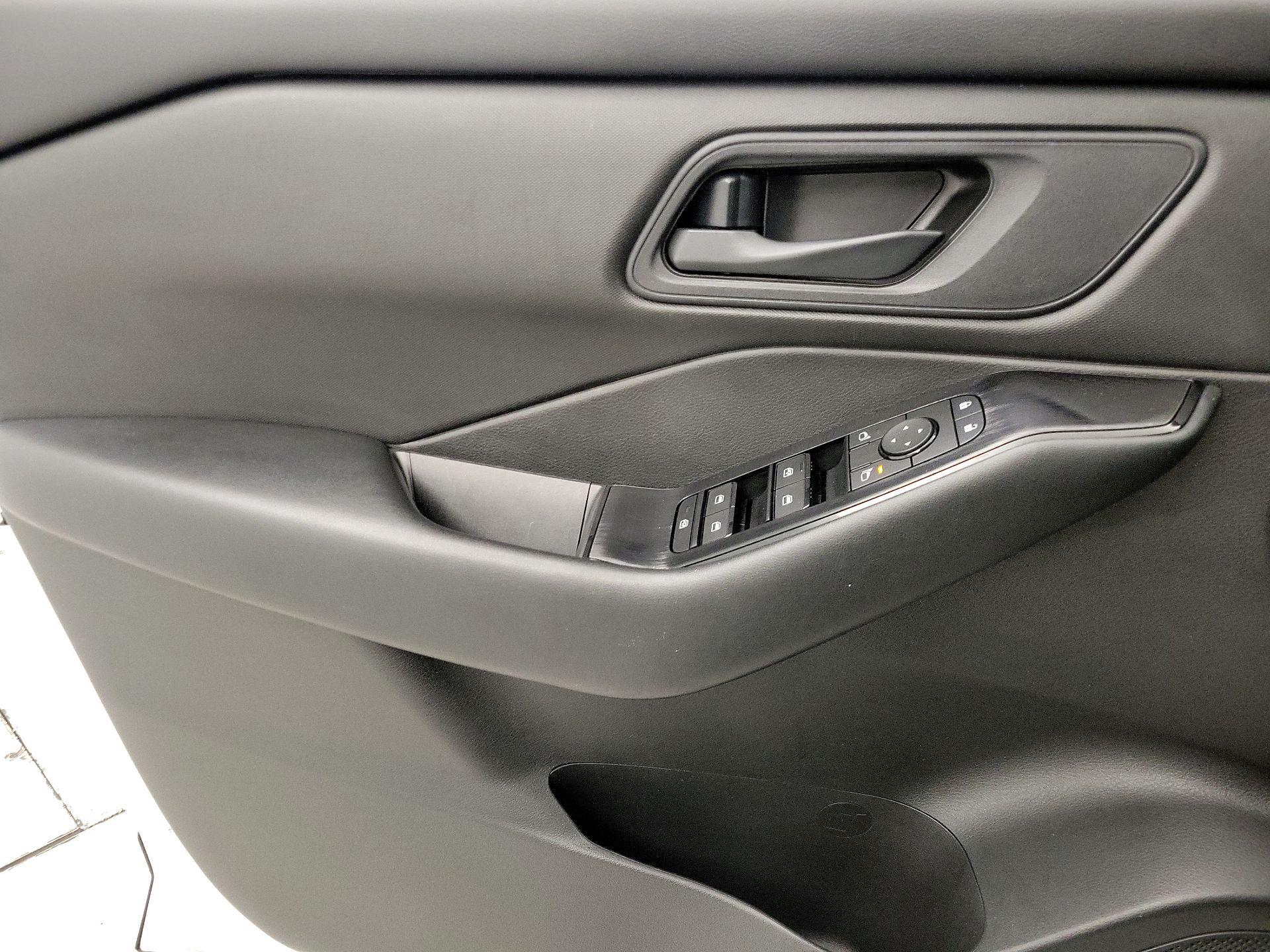 Thumbnail: 2024 Nissan Rogue - 12