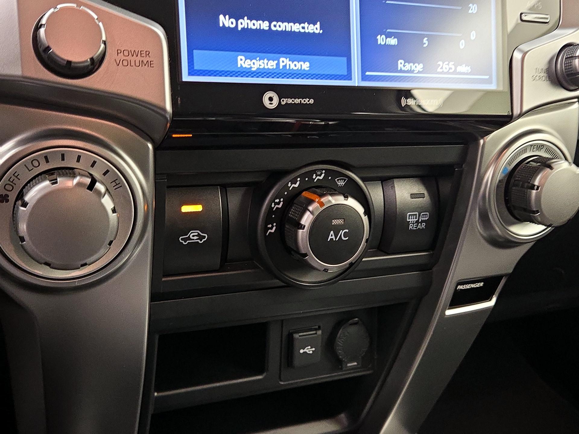 Thumbnail: 2024 Toyota 4Runner - 16