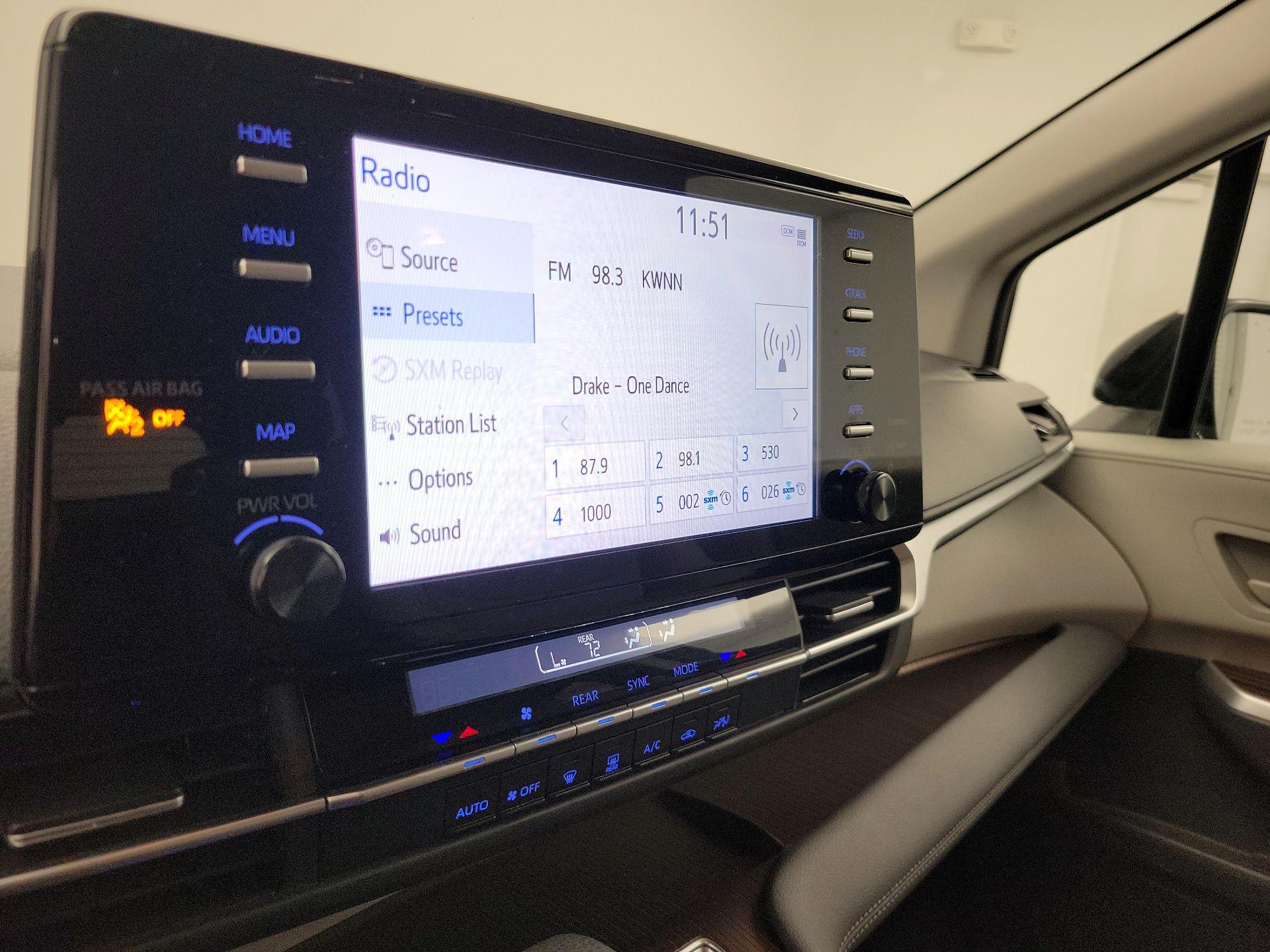 Thumbnail: 2024 Toyota Sienna - 15