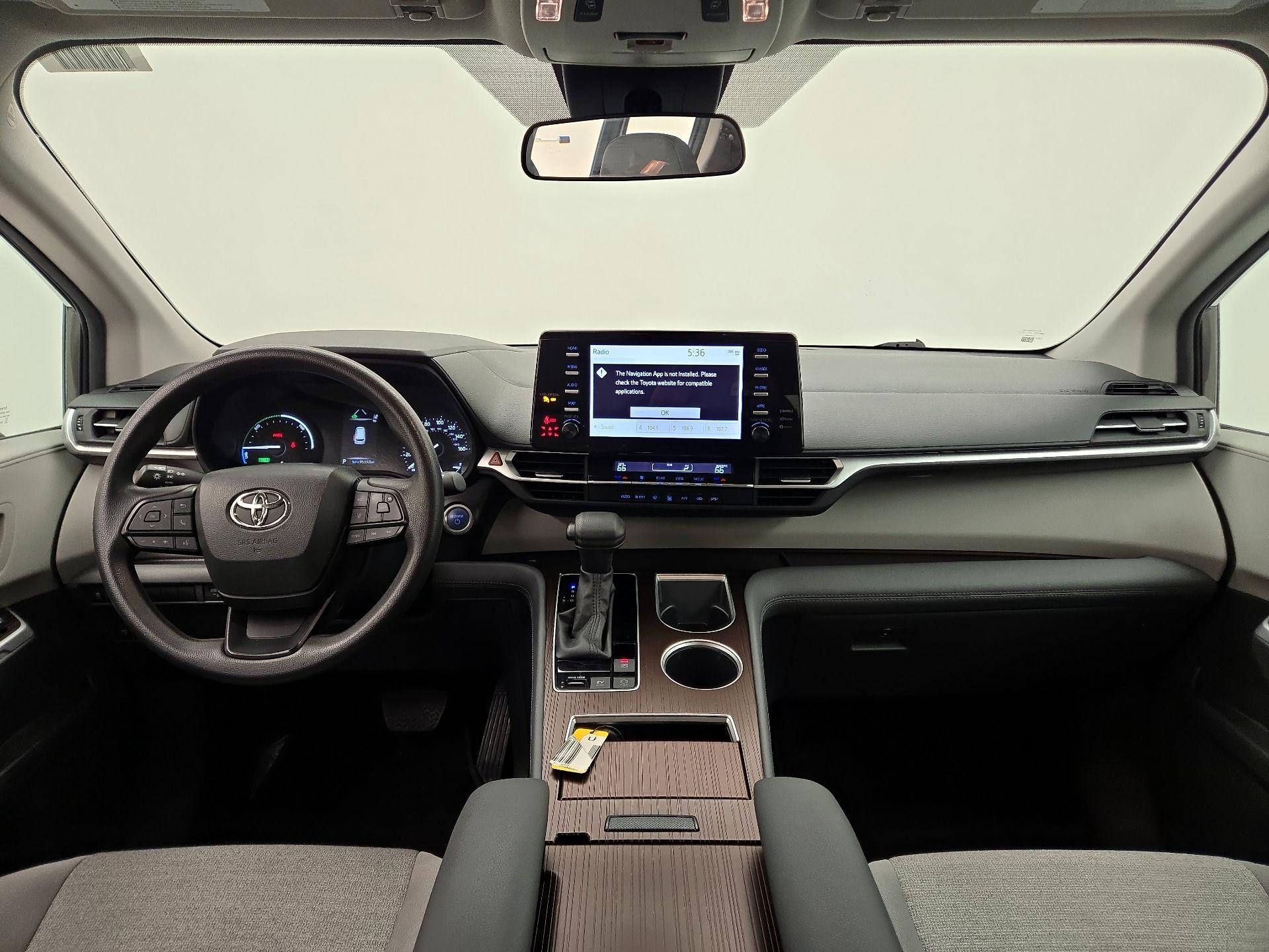 Thumbnail: 2024 Toyota Sienna - 9