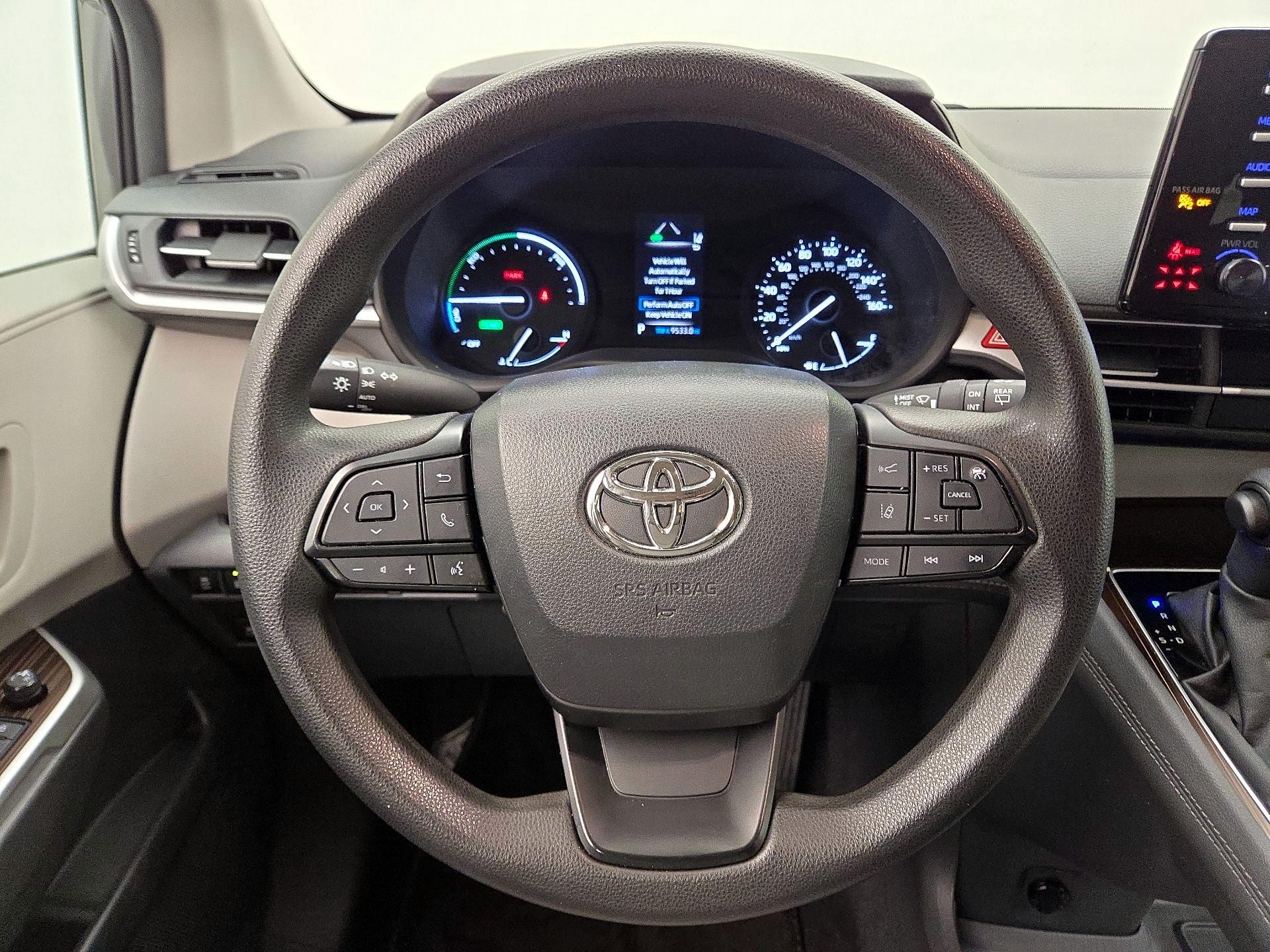 Thumbnail: 2024 Toyota Sienna - 10