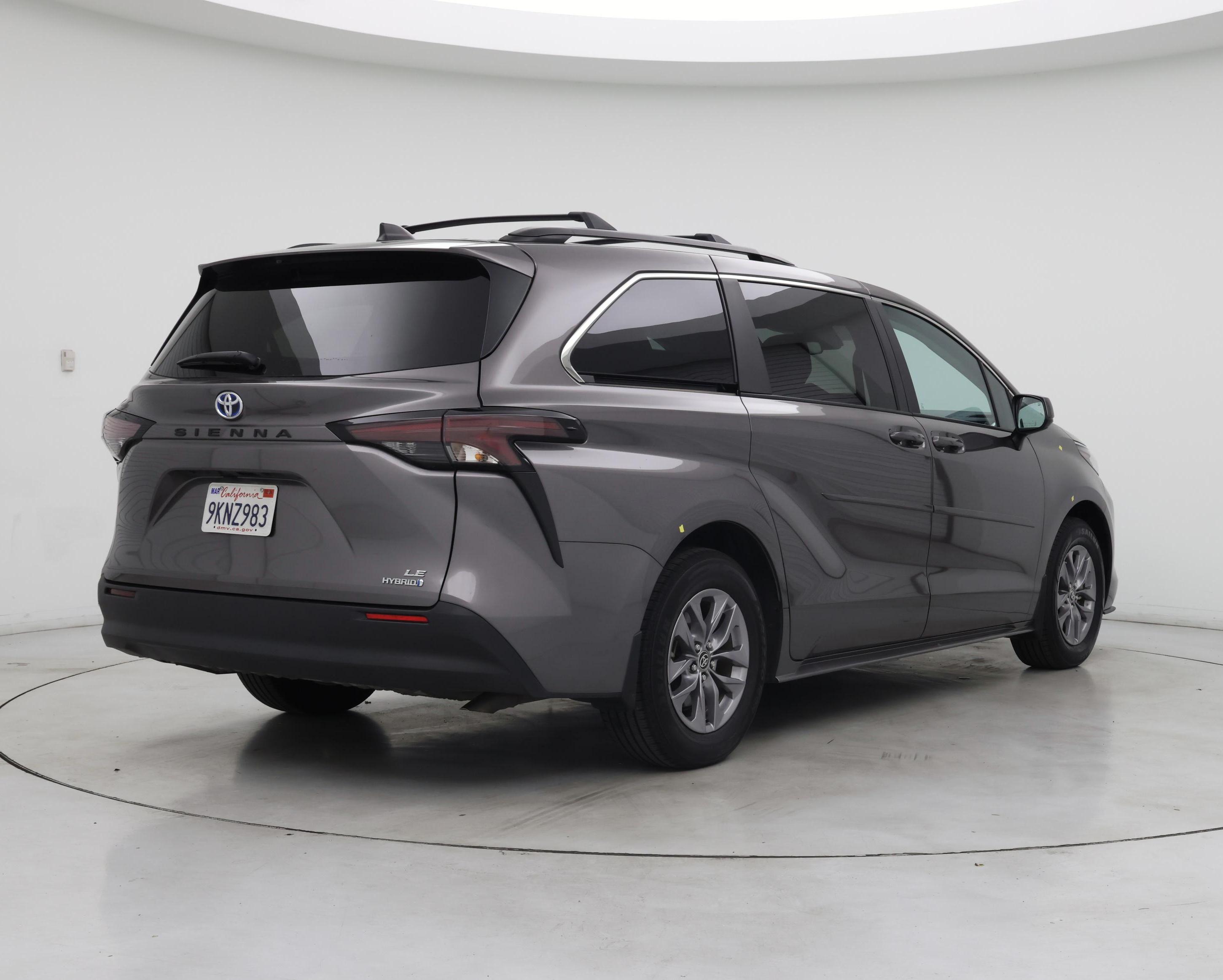 Thumbnail: 2024 Toyota Sienna - 8