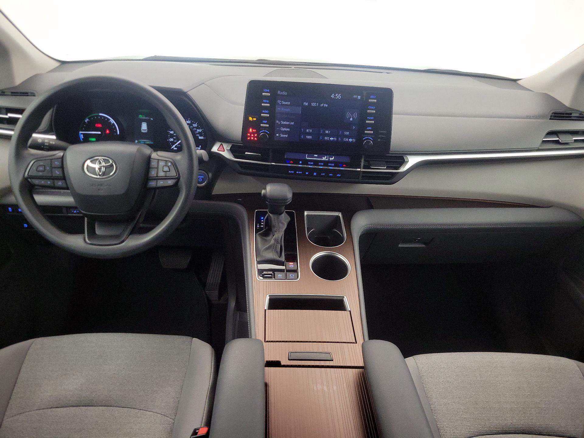 Thumbnail: 2024 Toyota Sienna - 9