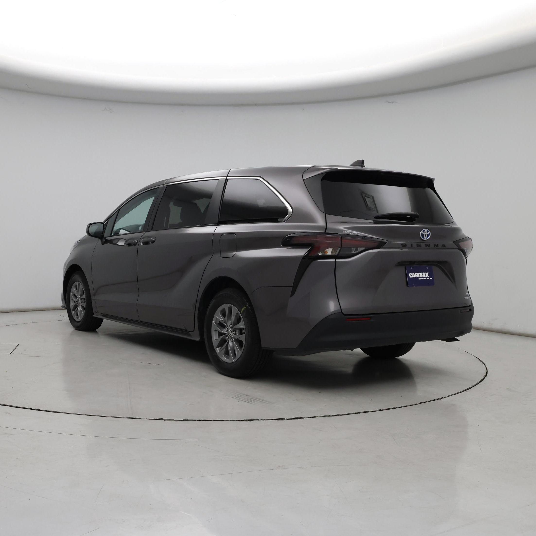 Thumbnail: 2024 Toyota Sienna - 2