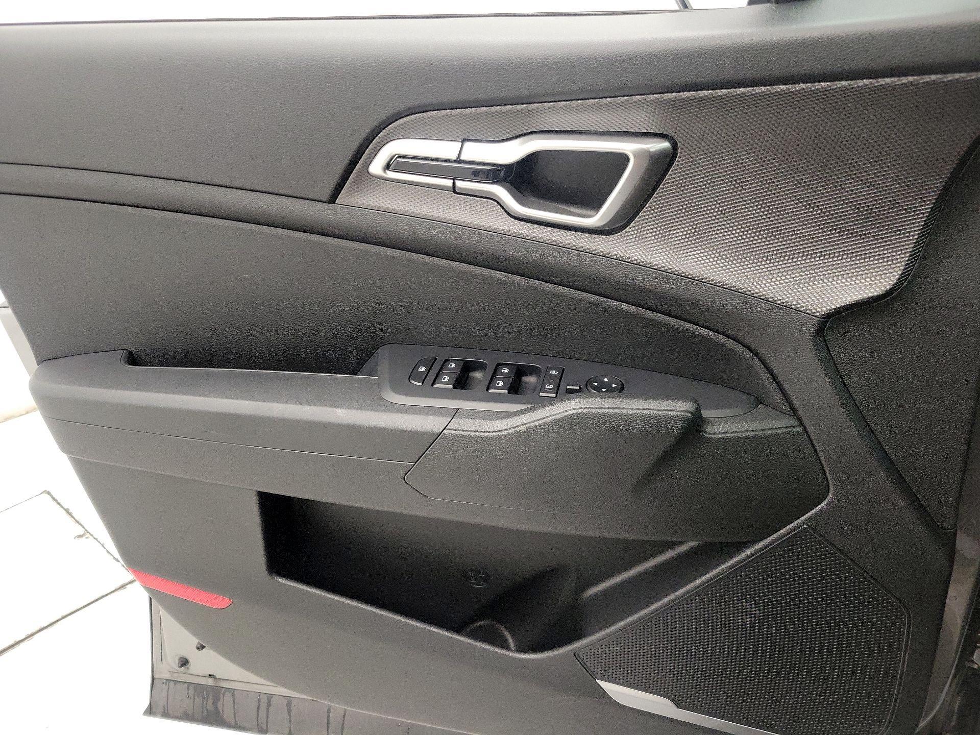 Thumbnail: 2023 Kia Sportage - 12