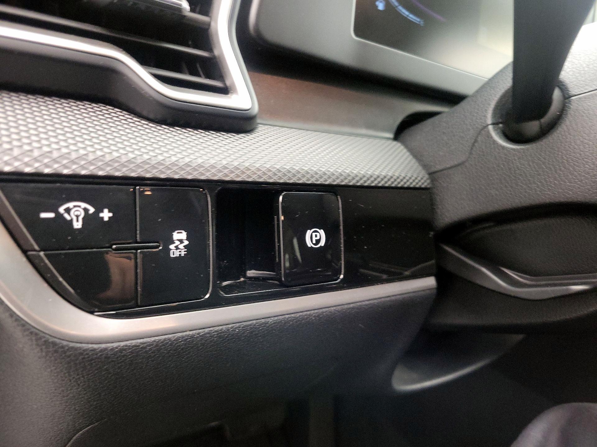 Thumbnail: 2023 Kia Sportage - 13