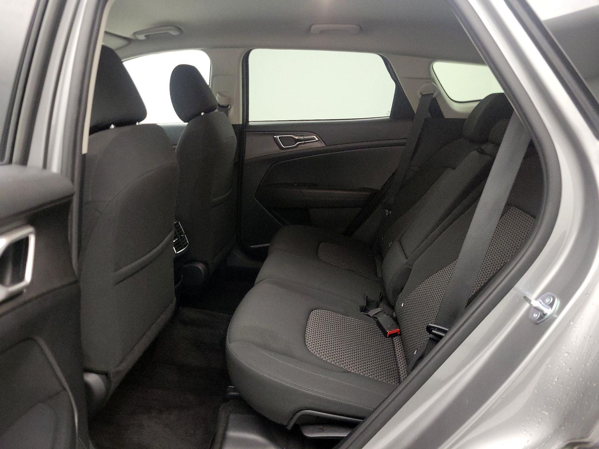 Thumbnail: 2023 Kia Sportage - 19