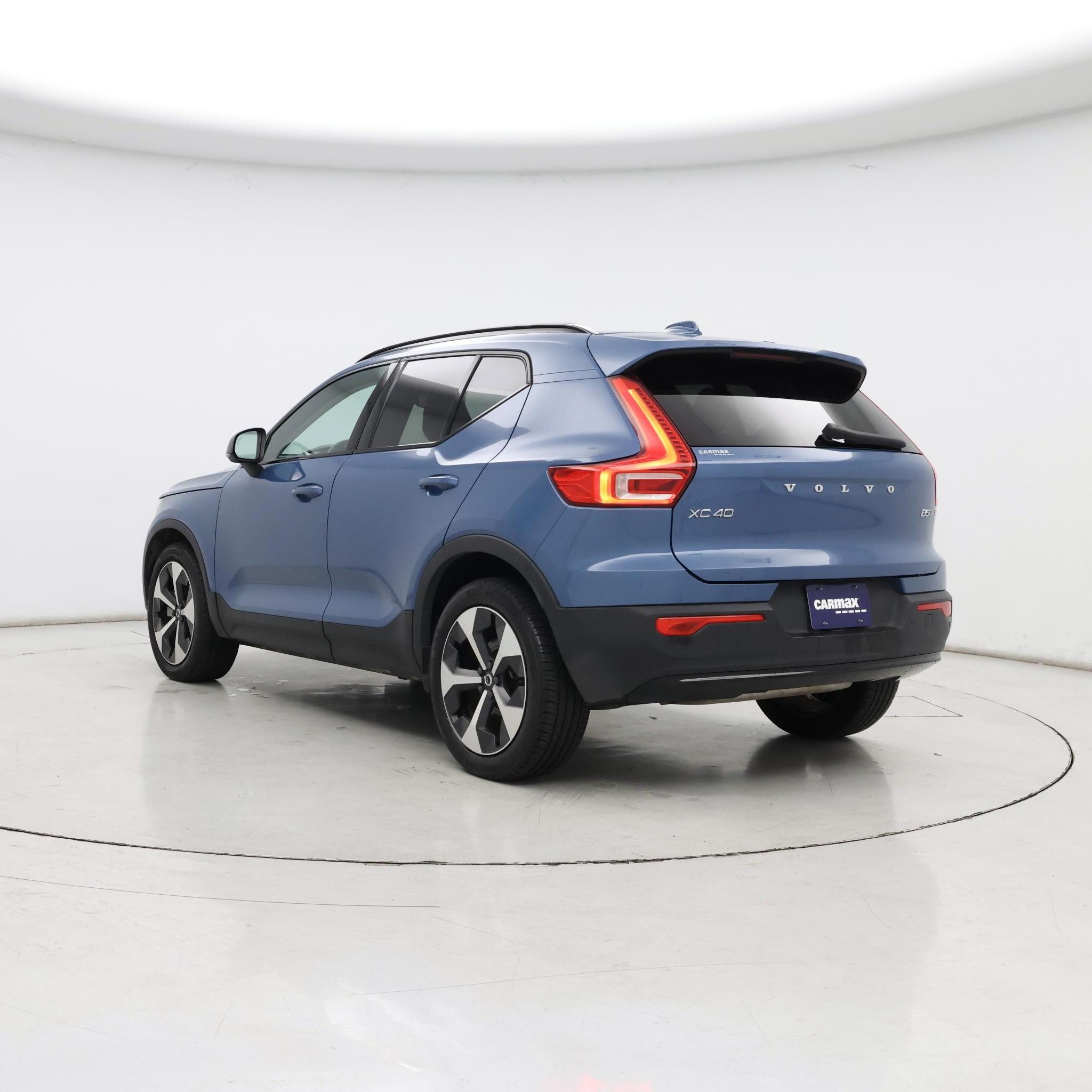 Thumbnail: 2024 Volvo XC40 - 2